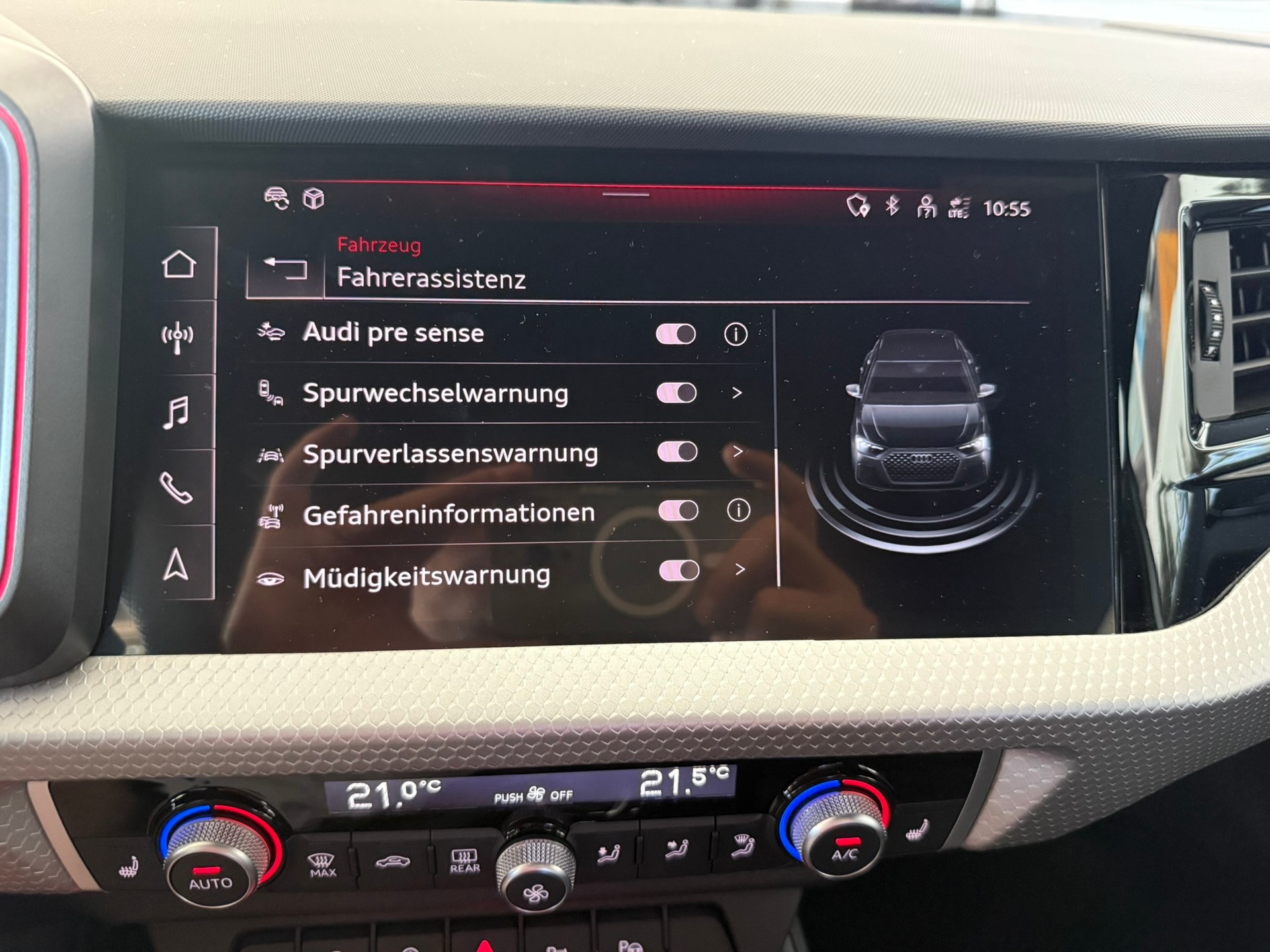 AUDI A1 Sportback 40 TFSI S Line S-tronic, districtgrün met.-image-19