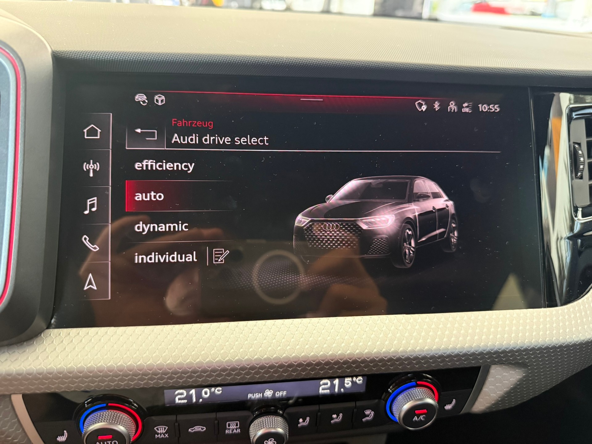 AUDI A1 Sportback 40 TFSI S Line S-tronic, districtgrün met.-image-16