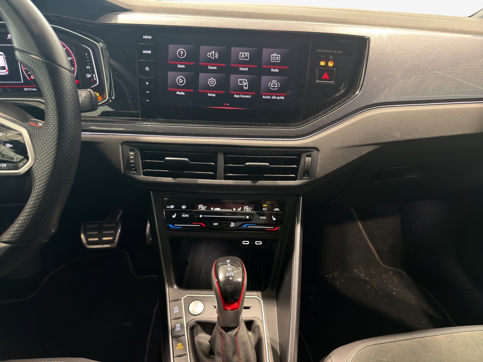 VW Polo 2.0 TSI GTI DSG-image-10