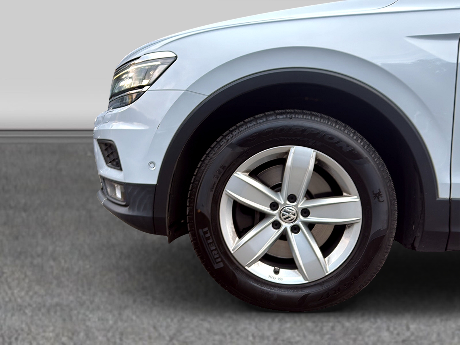 VW Tiguan 2.0TSI Highline 4Motion DSG-image-3