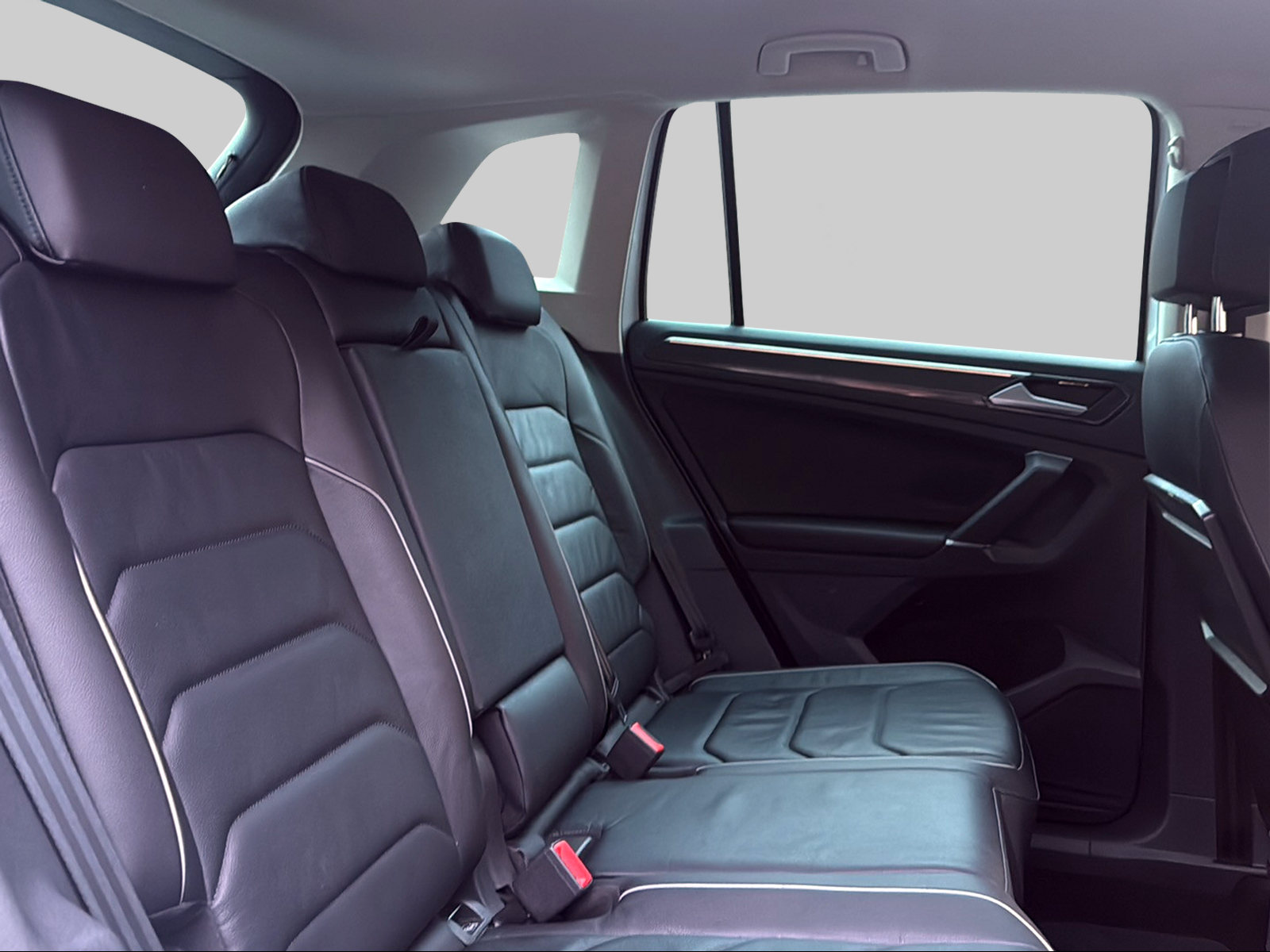 VW Tiguan 2.0TSI Highline 4Motion DSG-image-13