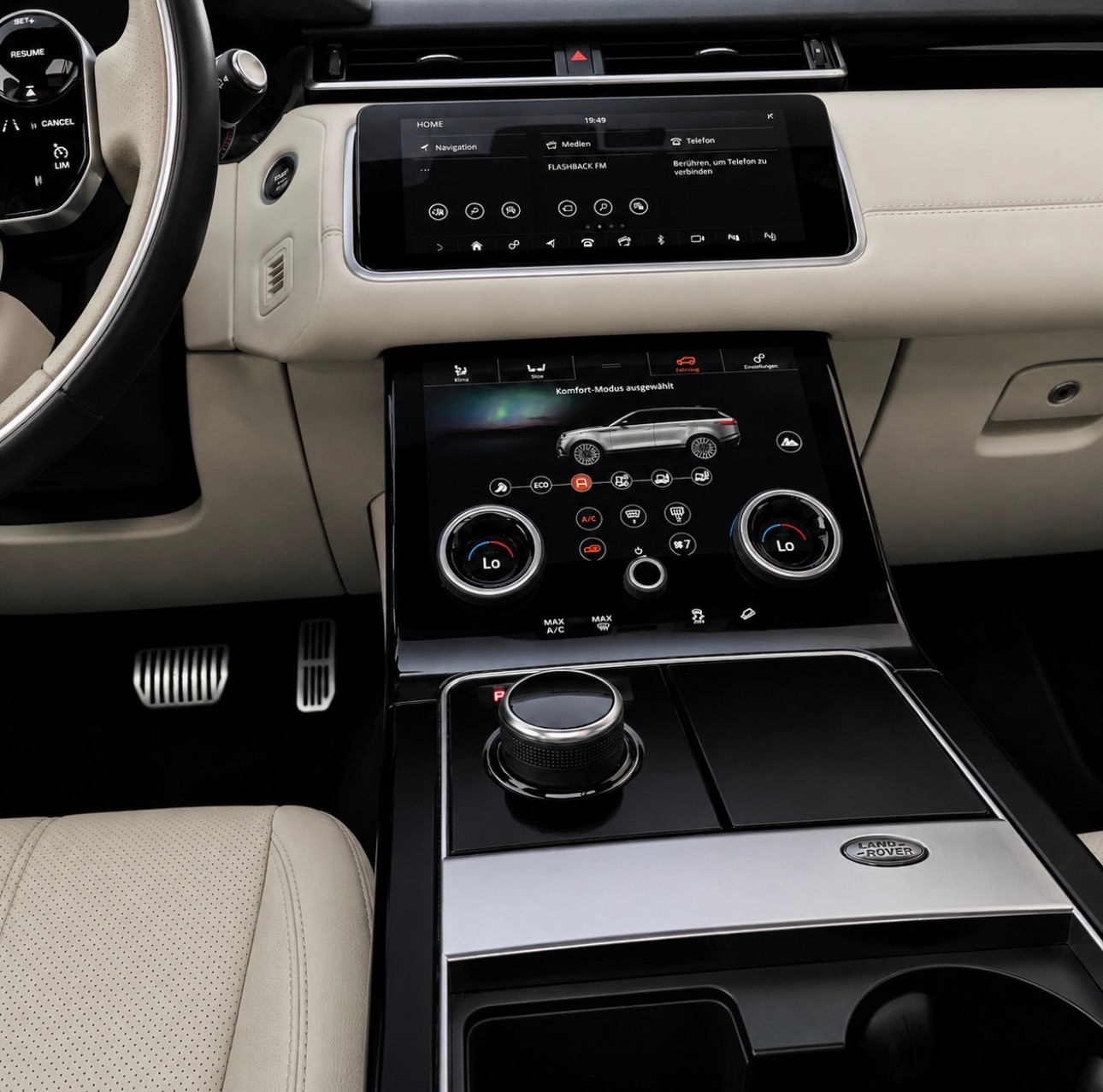 LAND ROVER Range Rover Velar R-Dynamic D 240 SE Automatic-image-10
