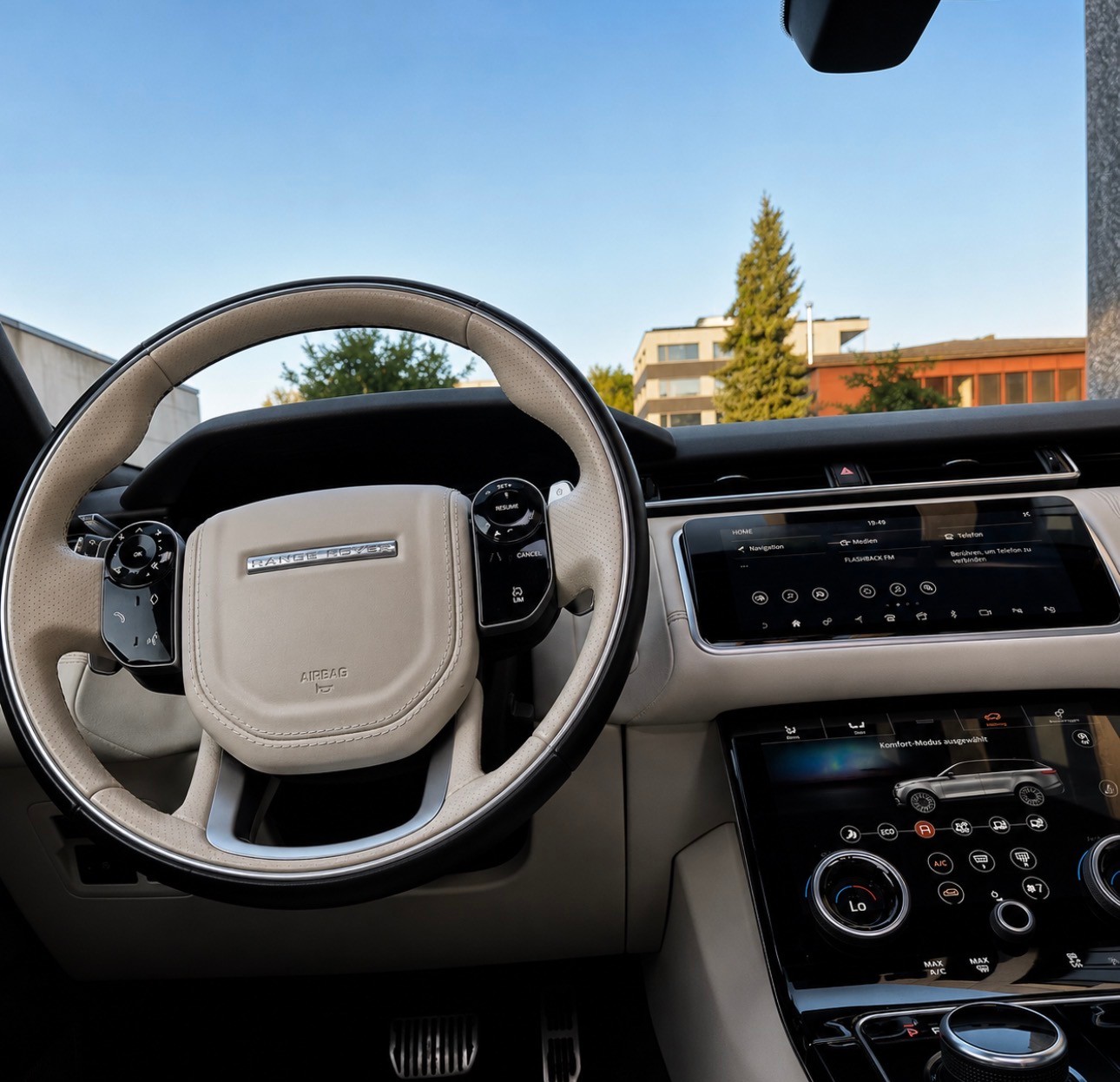LAND ROVER Range Rover Velar R-Dynamic D 240 SE Automatic-image-8