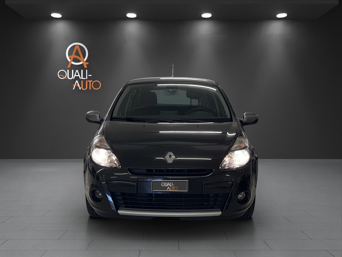 RENAULT Clio 1.6 16V 20th Edition Automatic-showroom-element-1