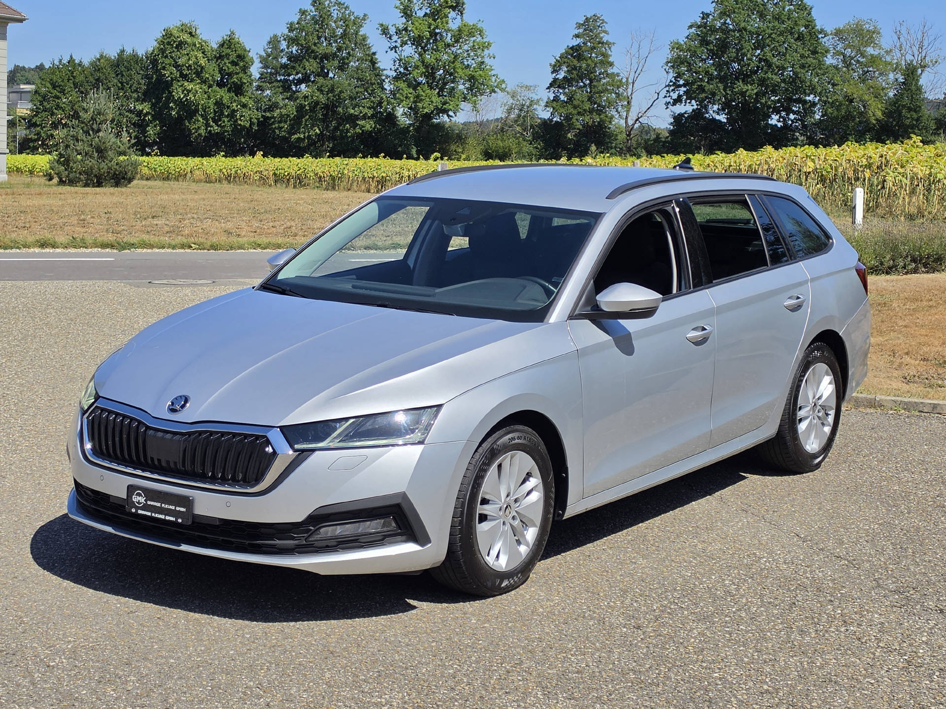 SKODA Octavia Combi 2.0 TDI Ambition 4x4 DSG-image-0