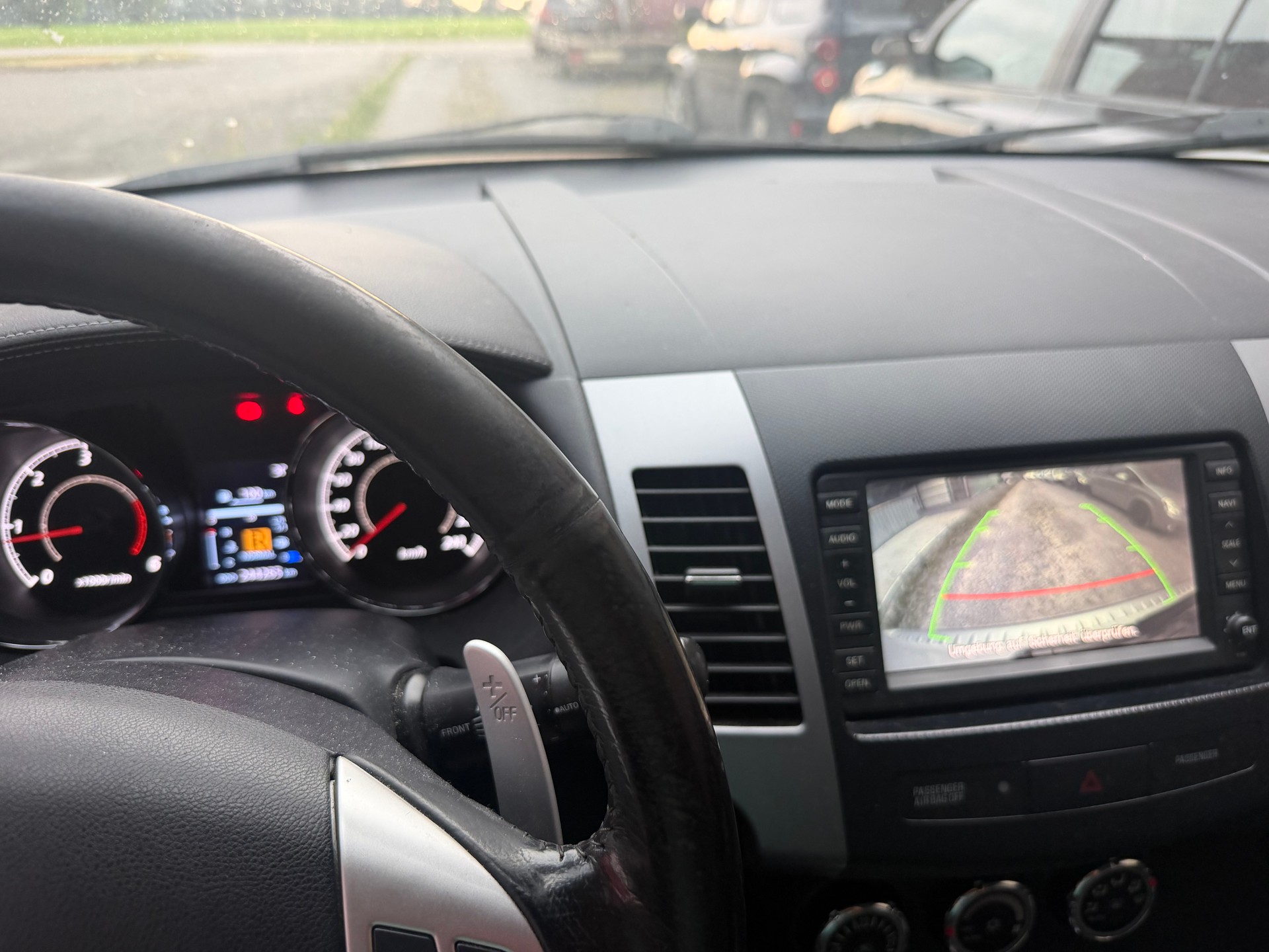 PEUGEOT 4007 2.2 HDi Lion Edition DCS6-image-6