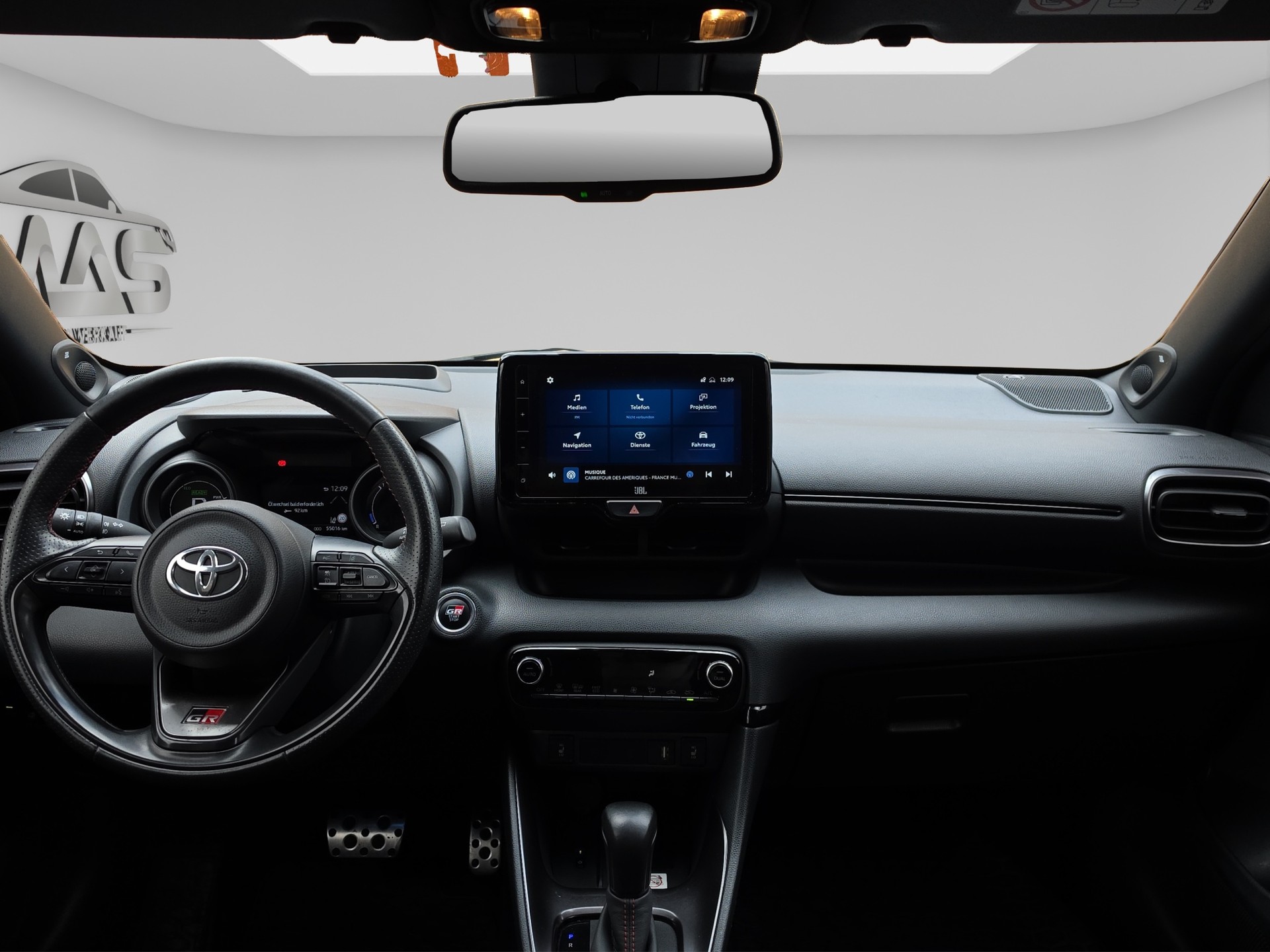 TOYOTA Yaris 1.5 GR Sport e-CVT-image-13