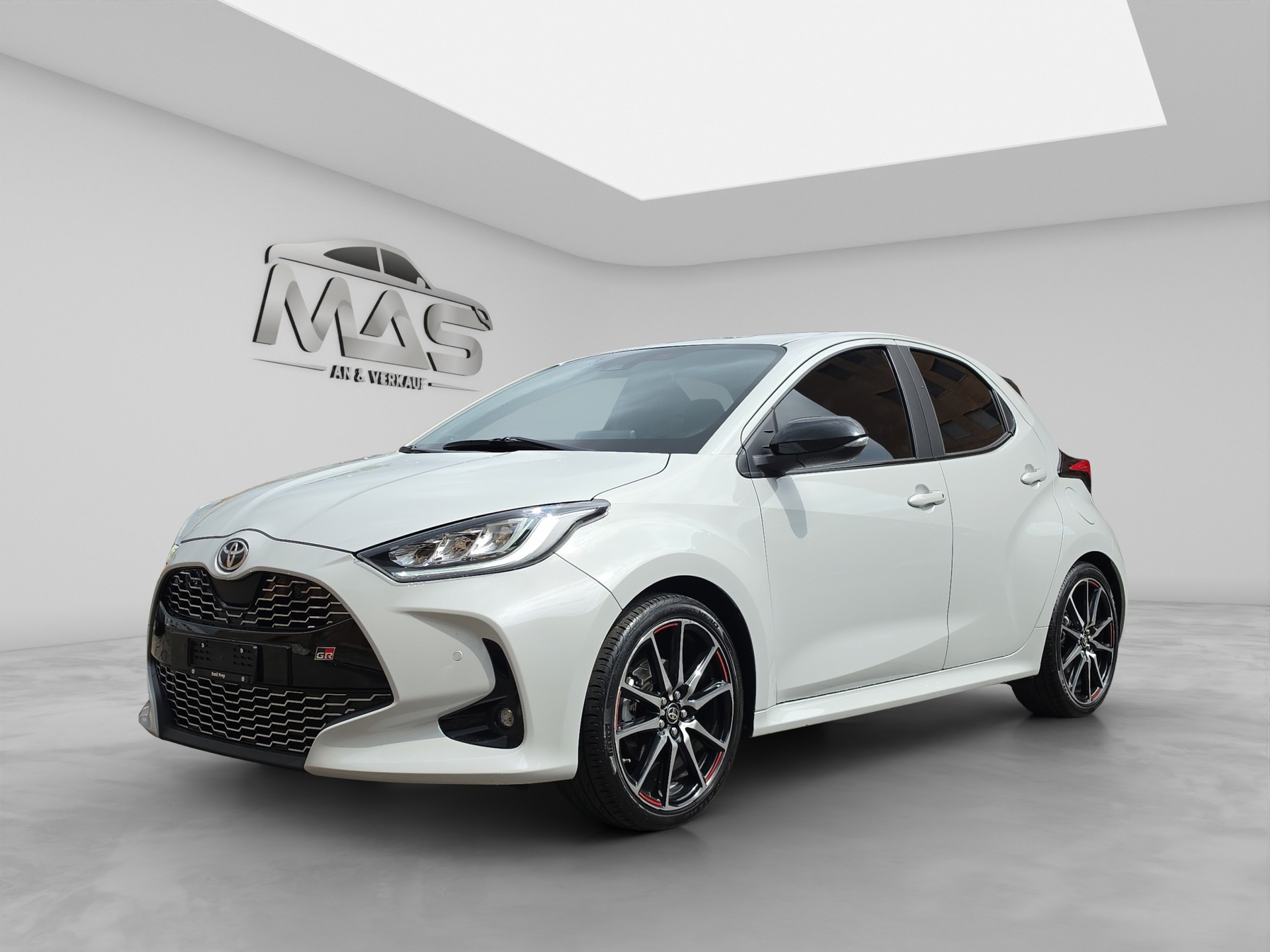 TOYOTA Yaris 1.5 GR Sport e-CVT-image-0