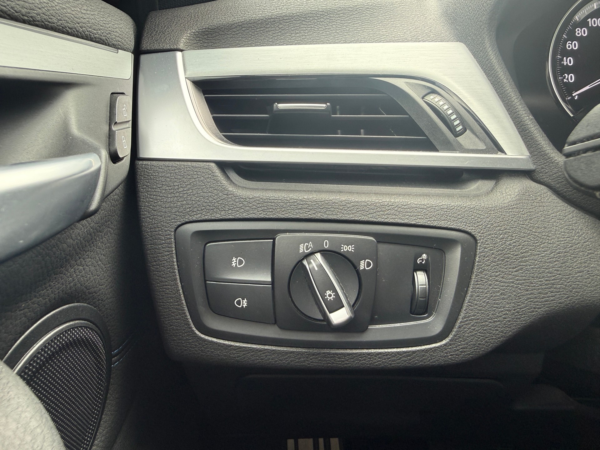 BMW X1 xDrive 20d M Sport Steptronic *1.HAND*AHK*DAB*LEDER*8-FACH*-image-27