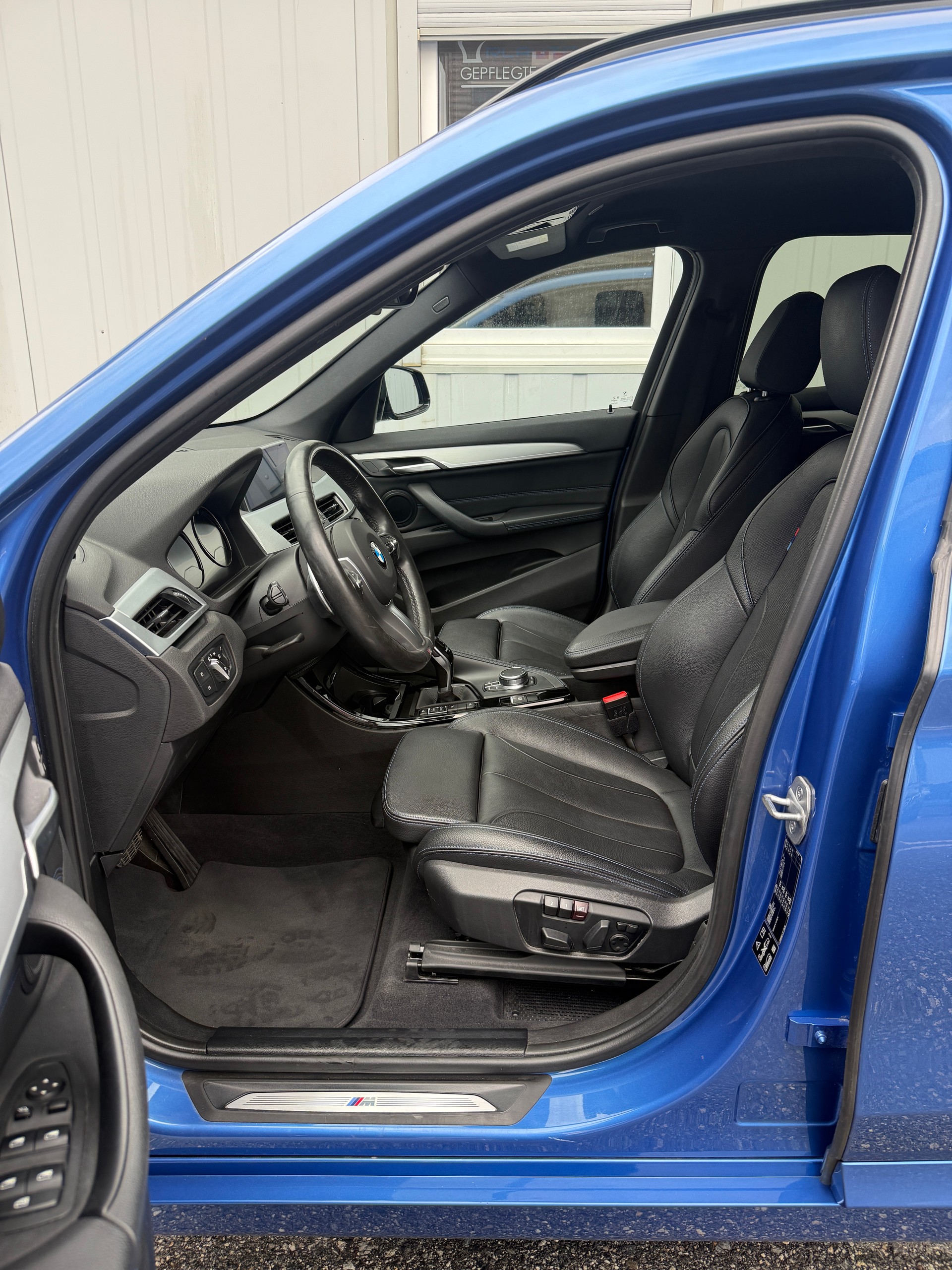 BMW X1 xDrive 20d M Sport Steptronic *1.HAND*AHK*DAB*LEDER*8-FACH*-image-14