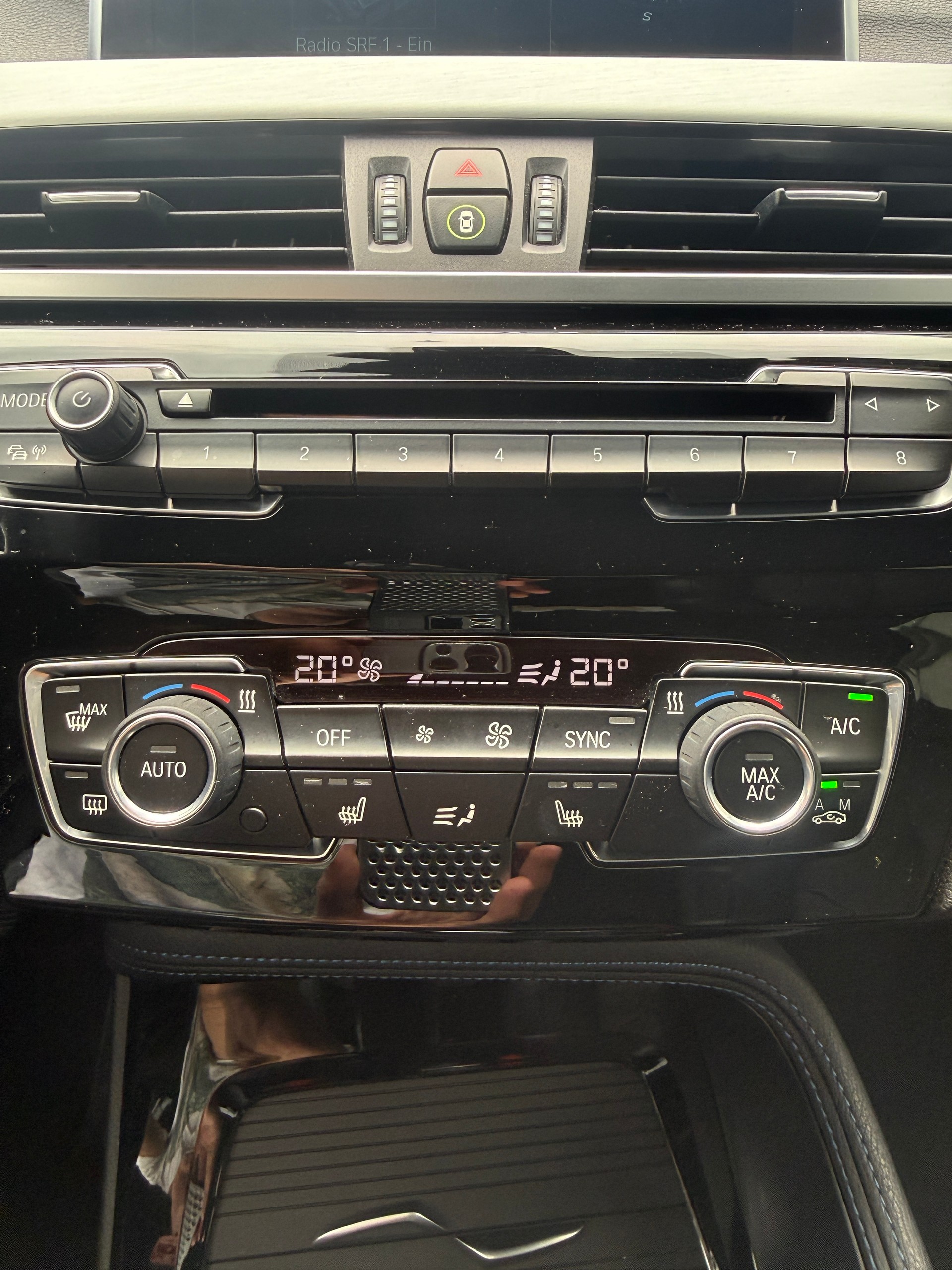 BMW X1 xDrive 20d M Sport Steptronic *1.HAND*AHK*DAB*LEDER*8-FACH*-image-22