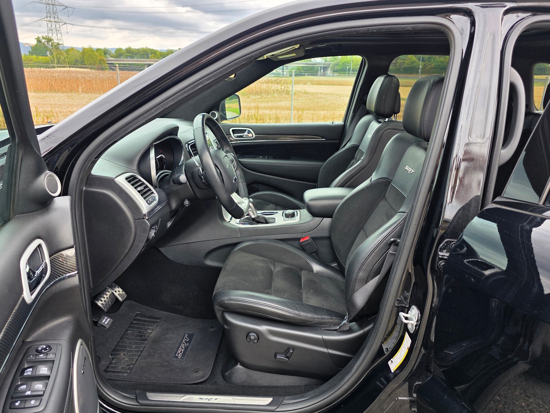 JEEP Grand Cherokee 6.4 V8 HEMI SRT8 Automatic-image-8