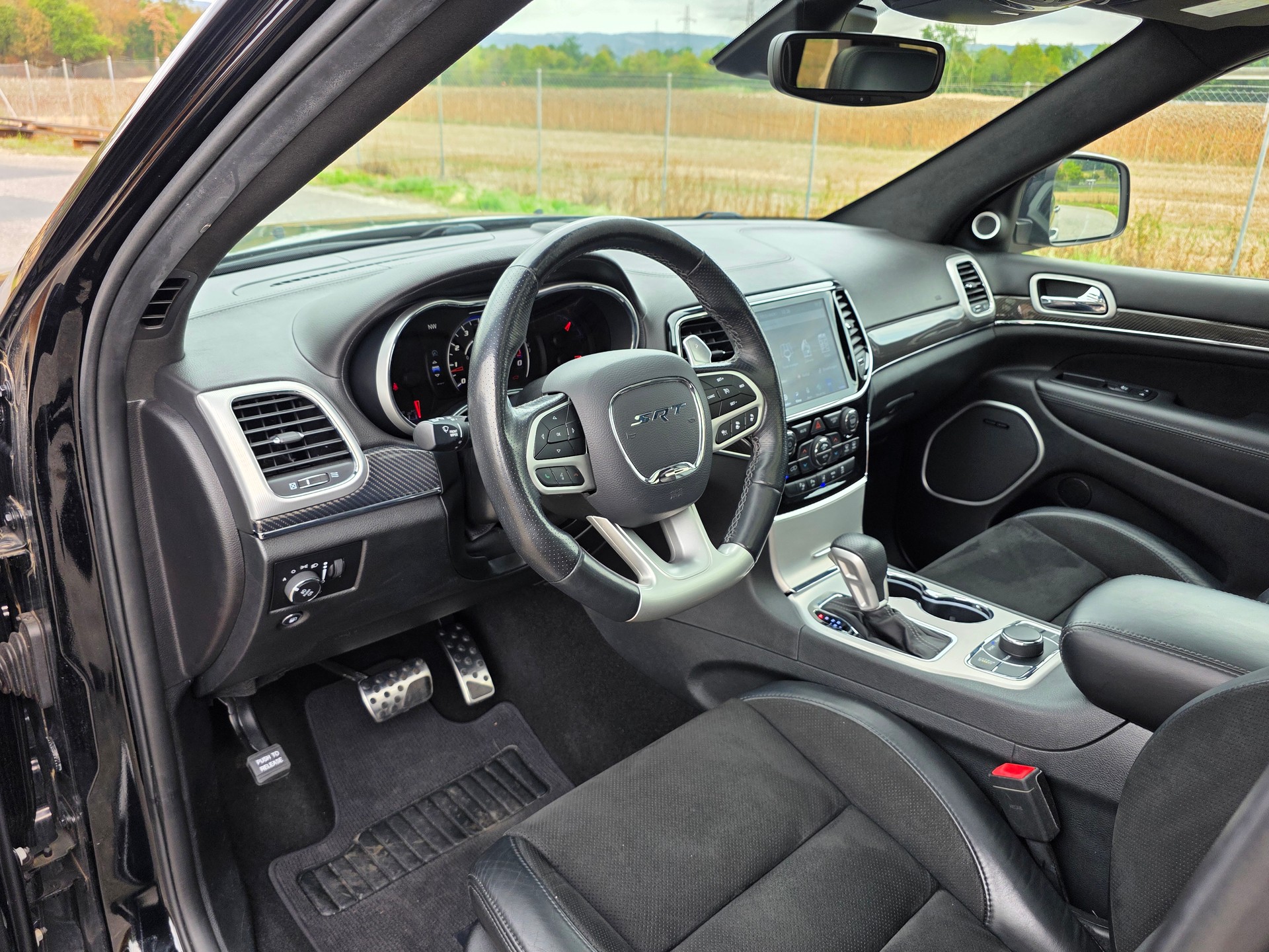 JEEP Grand Cherokee 6.4 V8 HEMI SRT8 Automatic-image-11