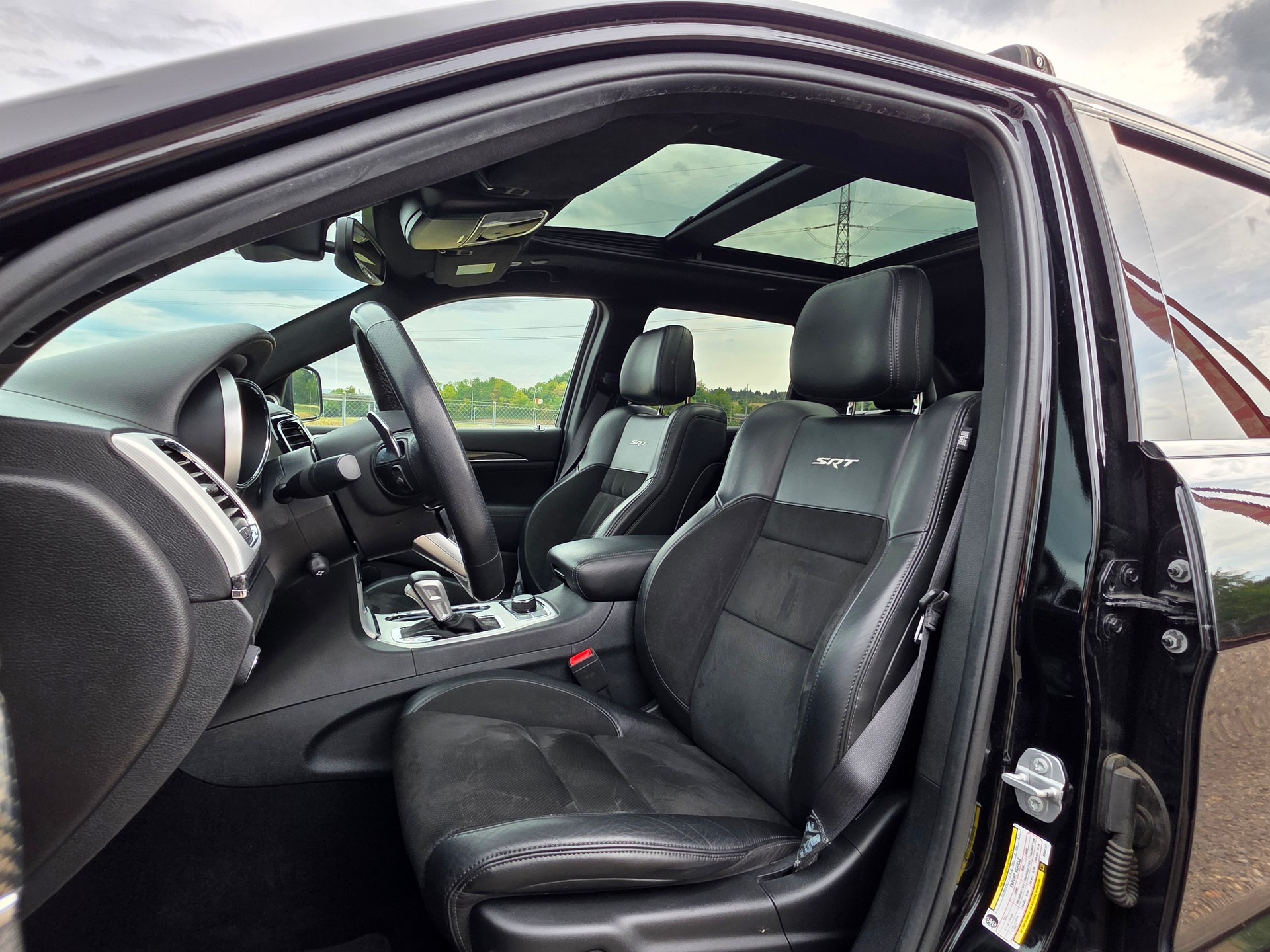 JEEP Grand Cherokee 6.4 V8 HEMI SRT8 Automatic-image-13