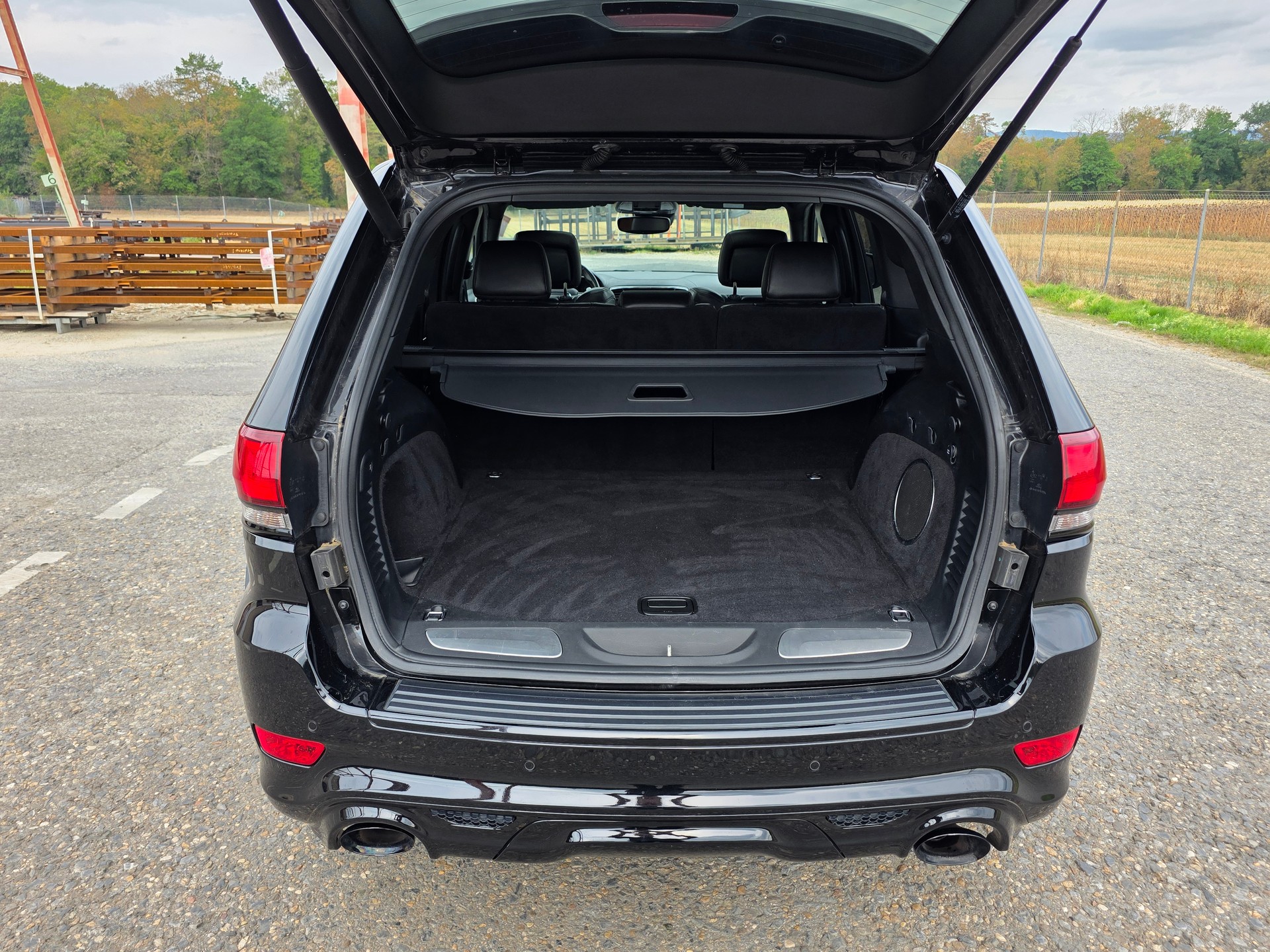 JEEP Grand Cherokee 6.4 V8 HEMI SRT8 Automatic-image-14