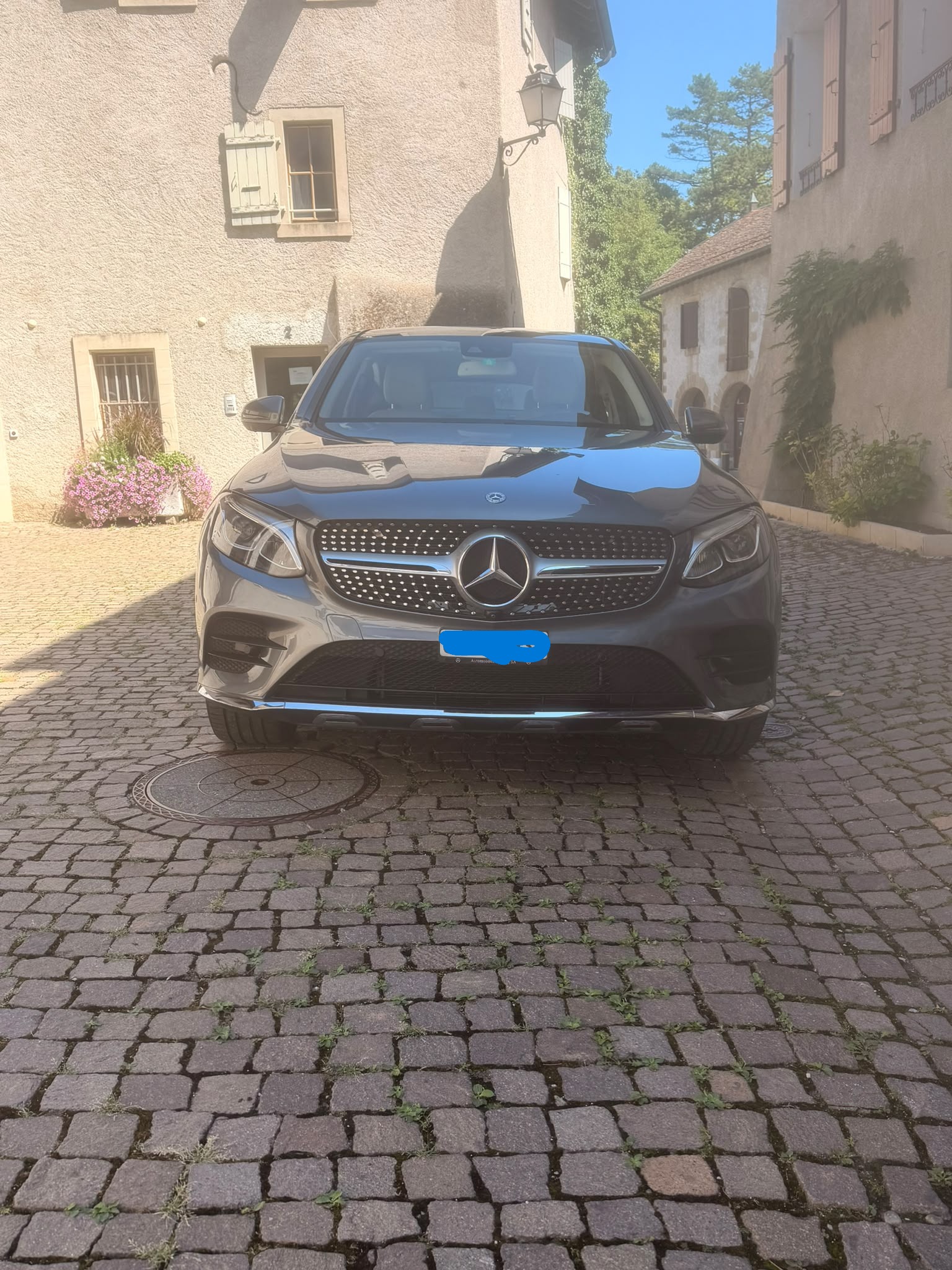 MERCEDES-BENZ GLC 250 AMG Line 4m-image-1