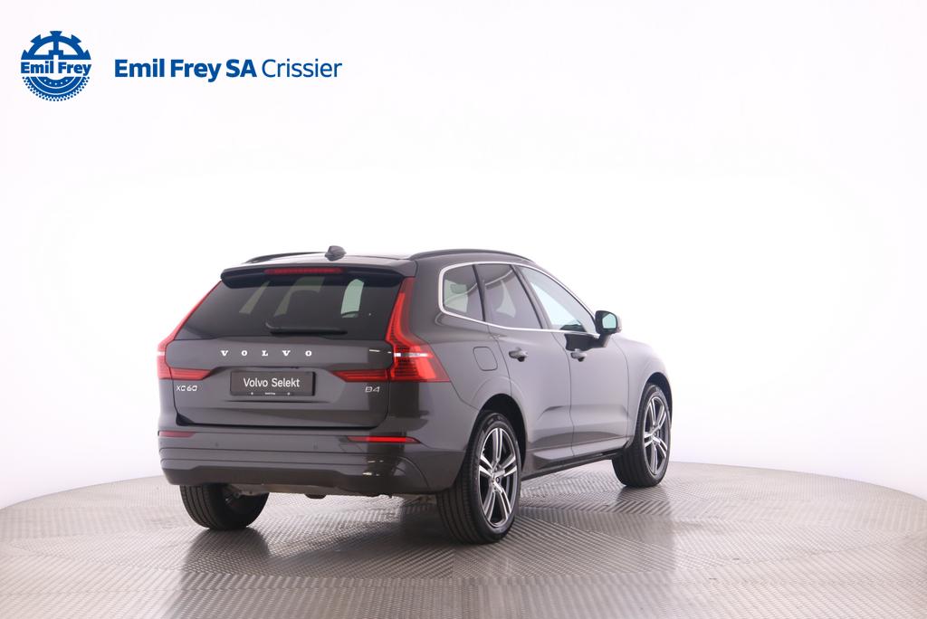 VOLVO XC60 2.0 B4 MH Core-image-1
