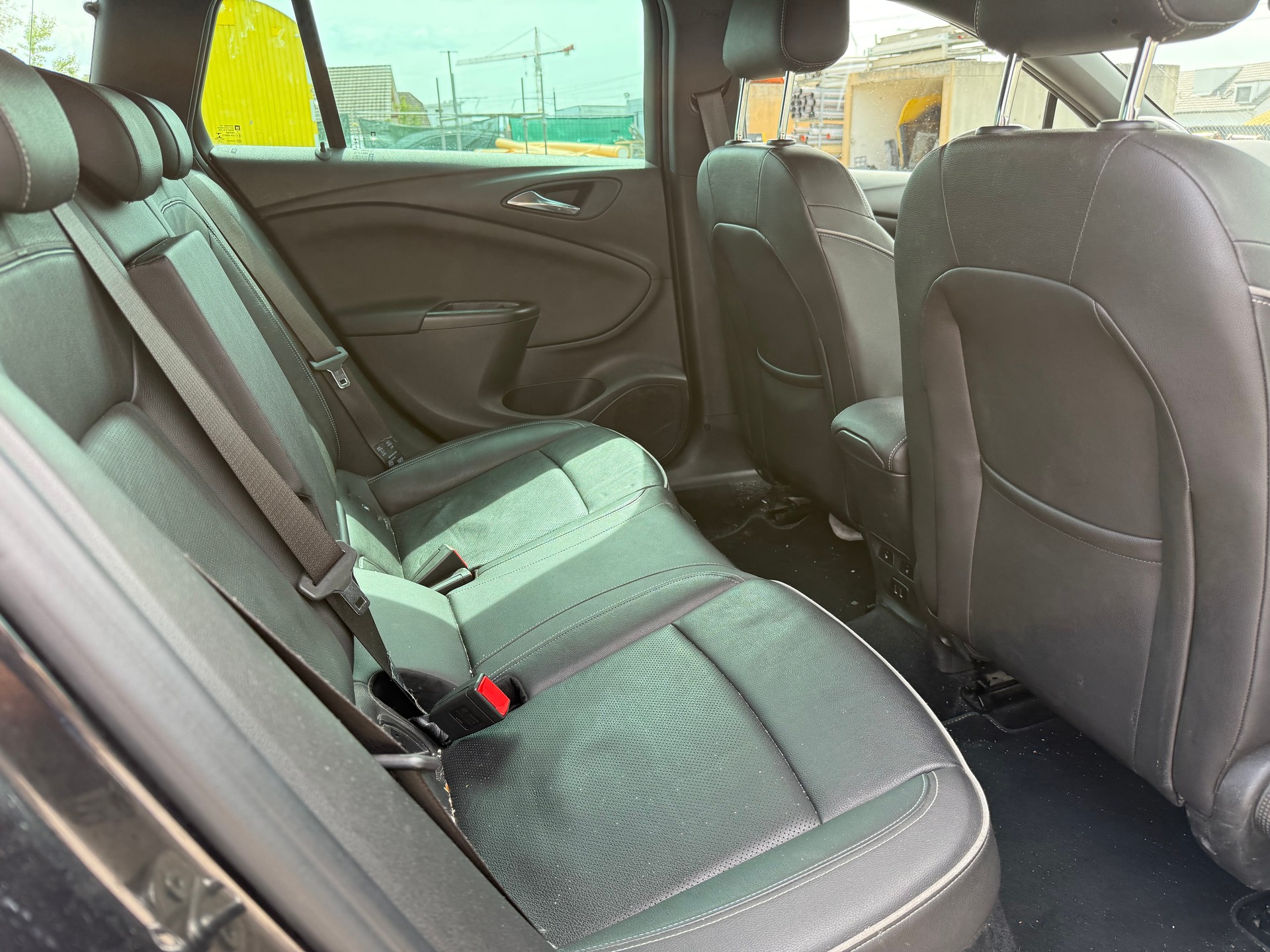 OPEL Astra Sports Tourer 1.4i Turbo Excellence-image-12