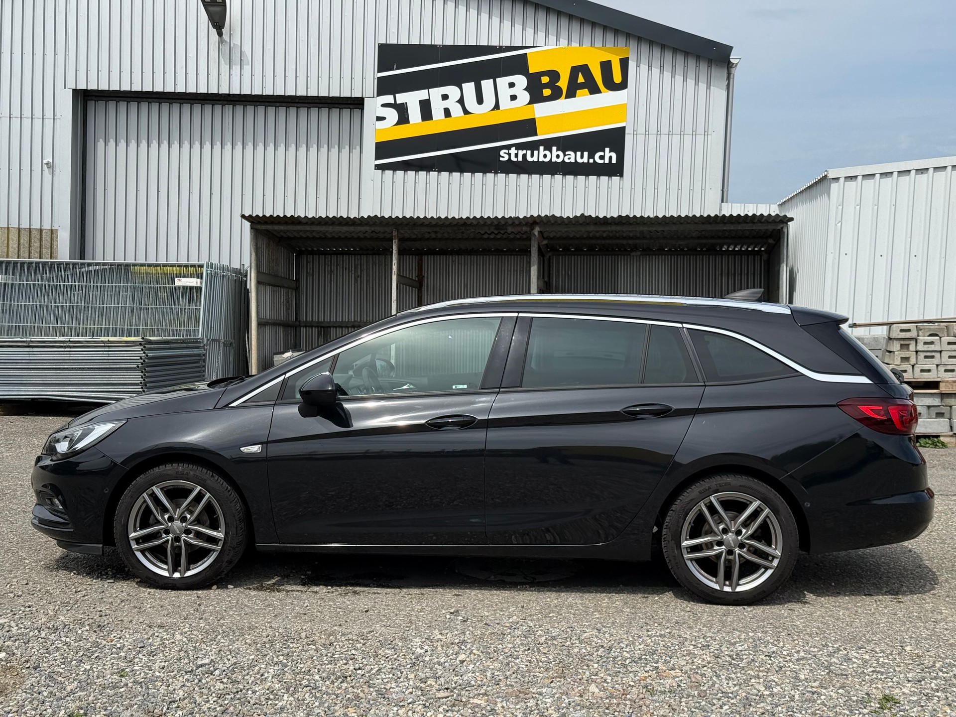 OPEL Astra Sports Tourer 1.4i Turbo Excellence-image-2