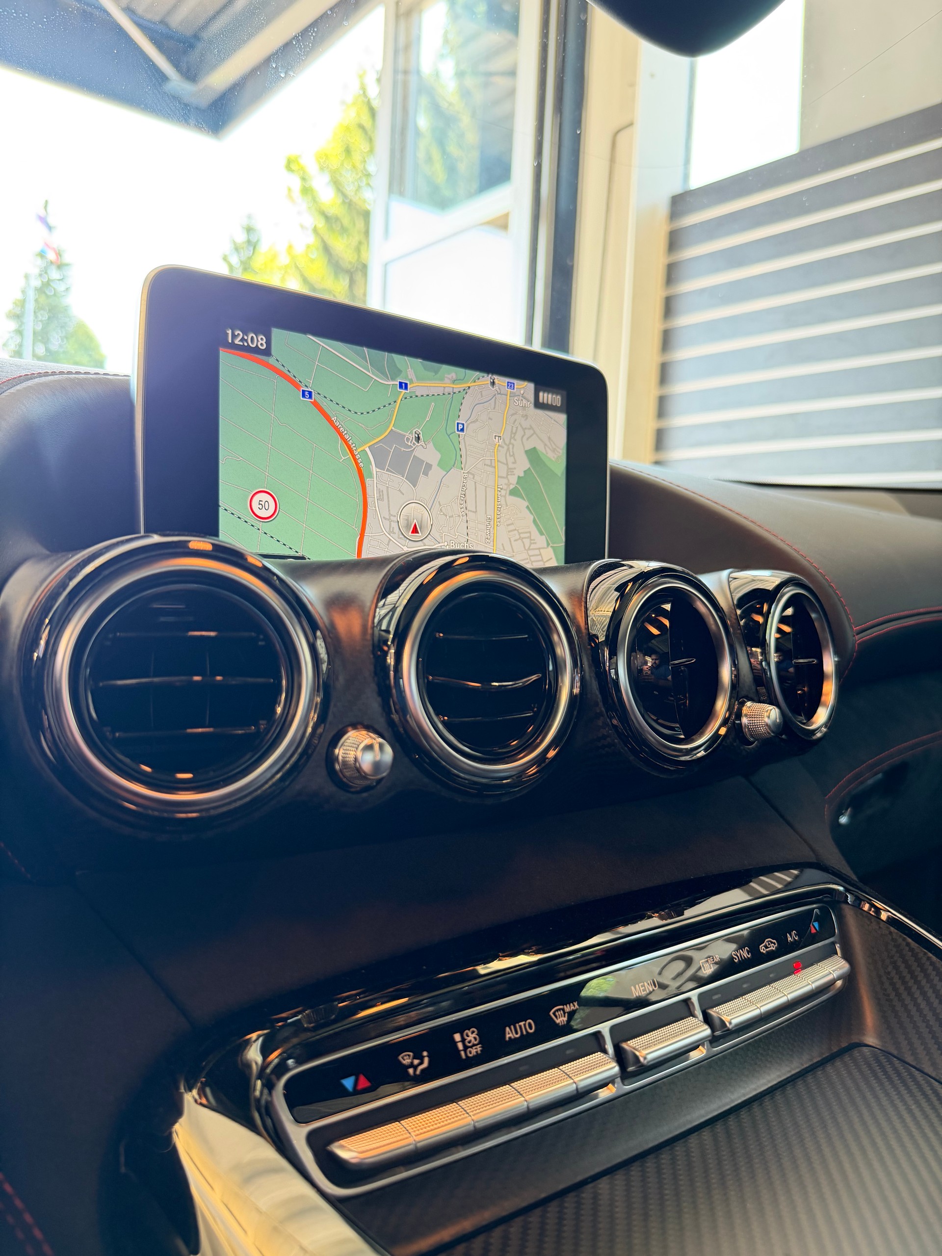 MERCEDES-BENZ AMG GT S Coupé-image-12
