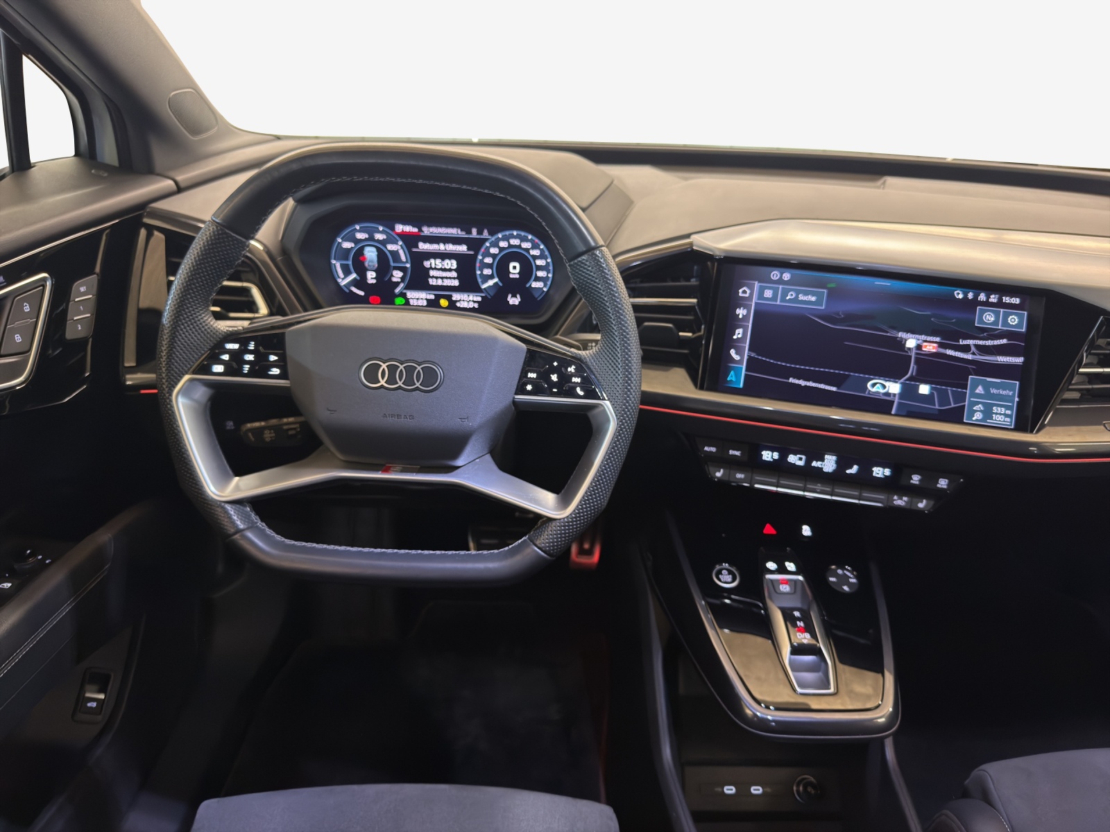 AUDI Q4 e-tron 50 quattro-image-8