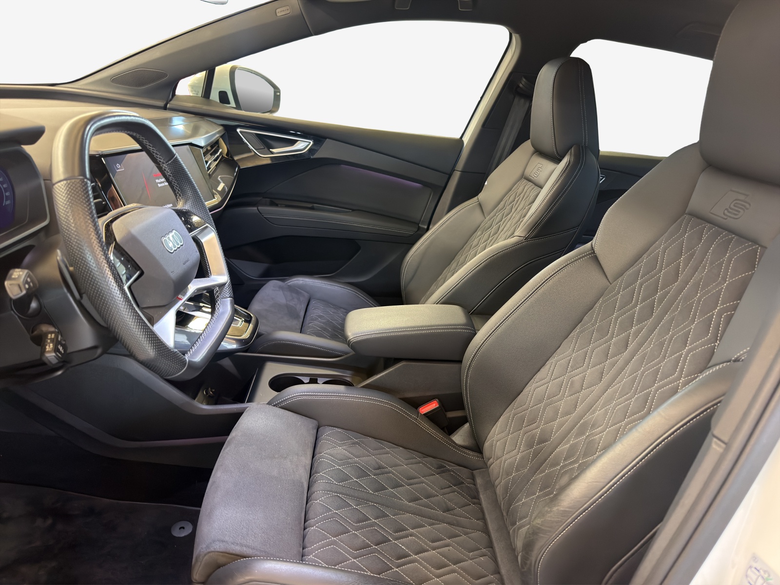 AUDI Q4 e-tron 50 quattro-image-7