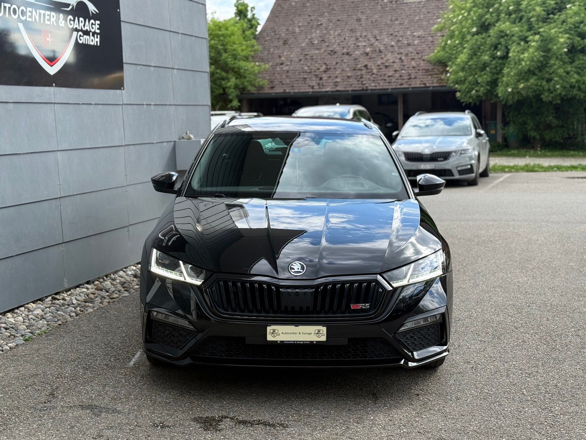 SKODA Octavia Combi 2.0 TDI DSG RS 4x4-image-8