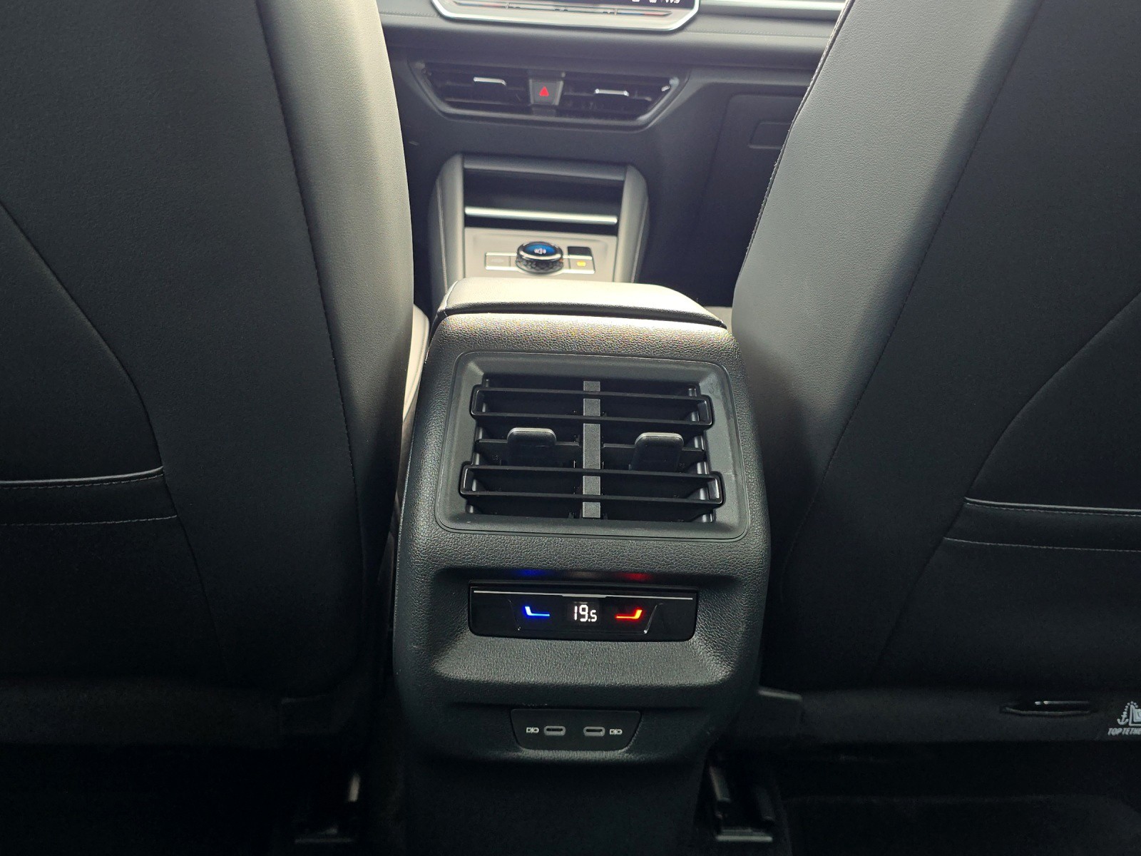 VW Tayron 2.0 TDI SCR Life 4Motion DSG-image-14