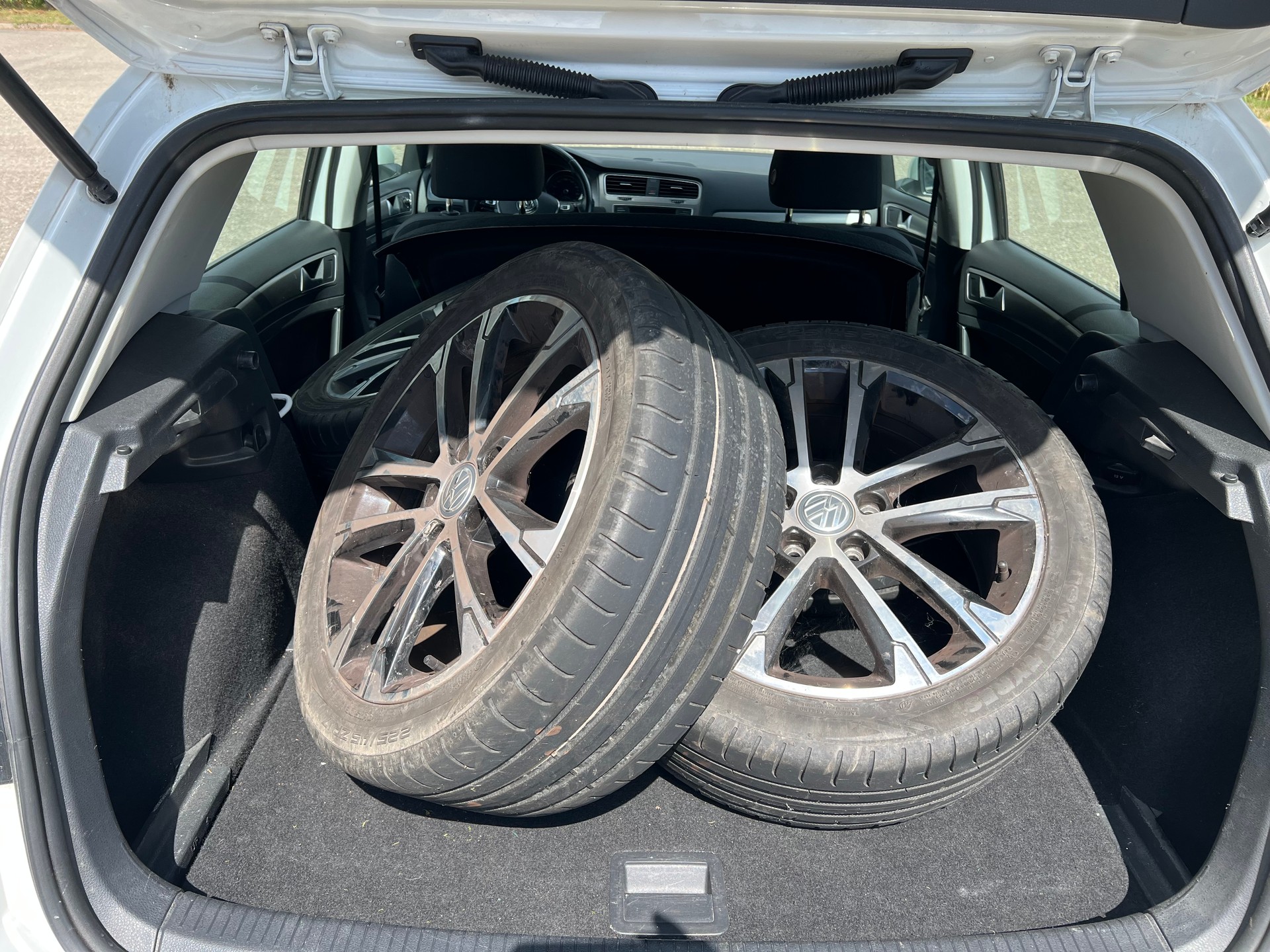 VW Golf 1.4 TSI Lounge DSG-image-9
