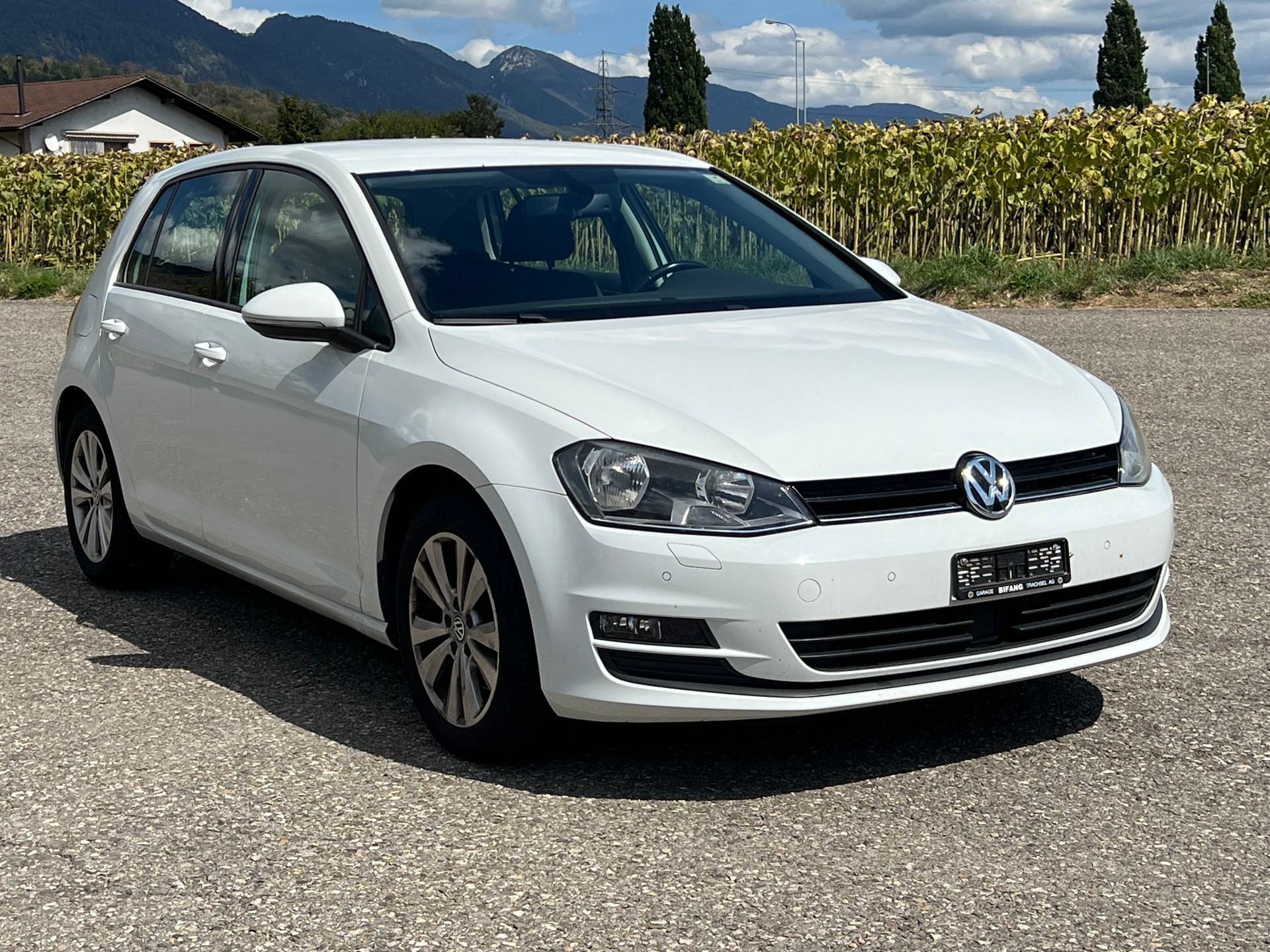 VW Golf 1.4 TSI Lounge DSG-image-2