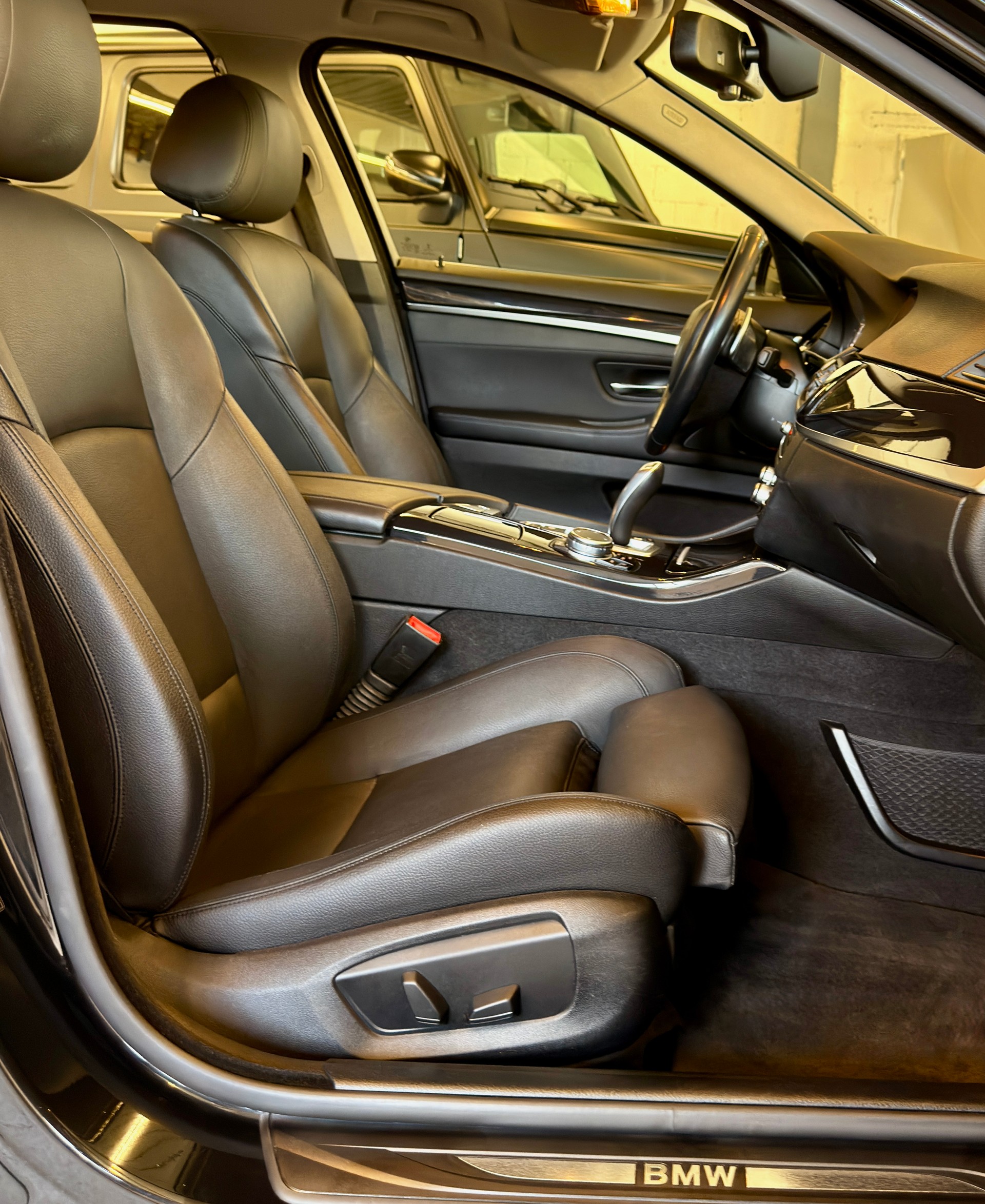 BMW 520d Touring xDrive Steptronic-image-9
