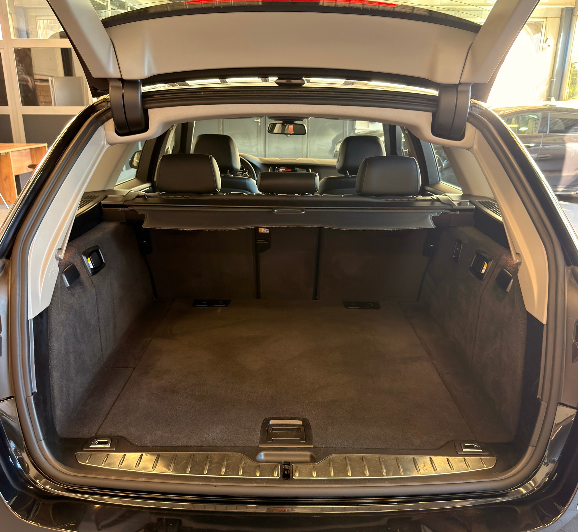 BMW 520d Touring xDrive Steptronic-image-13