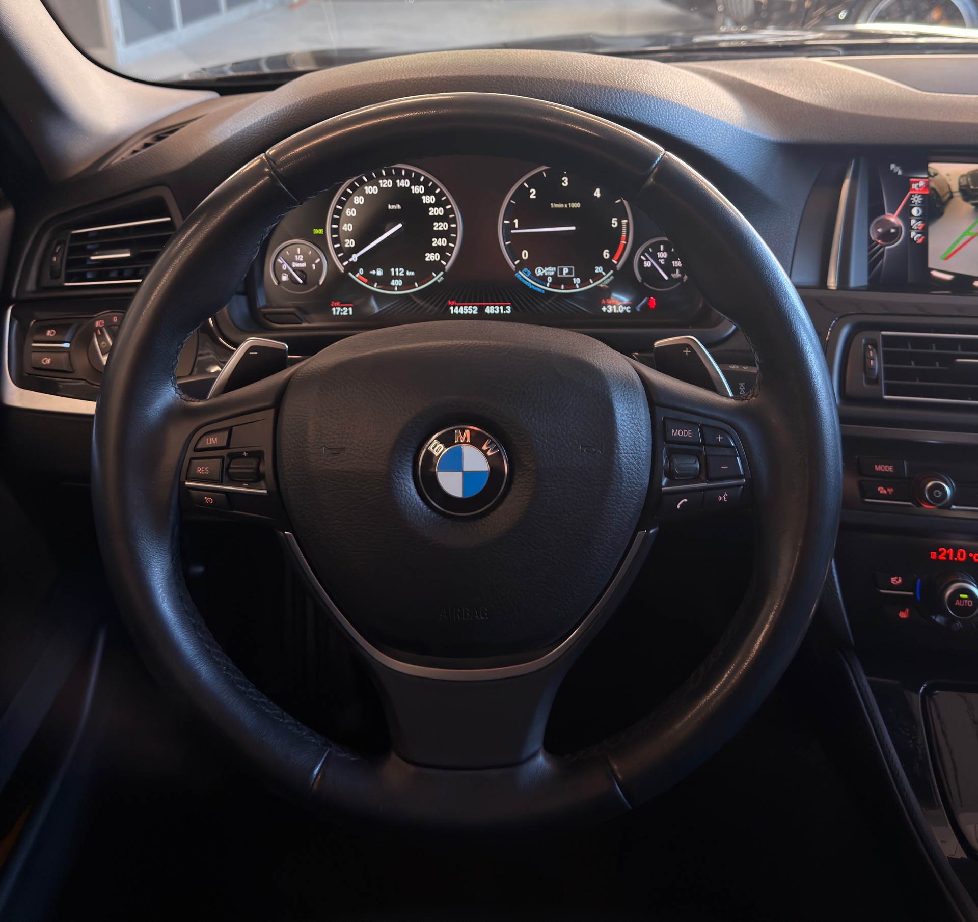 BMW 520d Touring xDrive Steptronic-image-7
