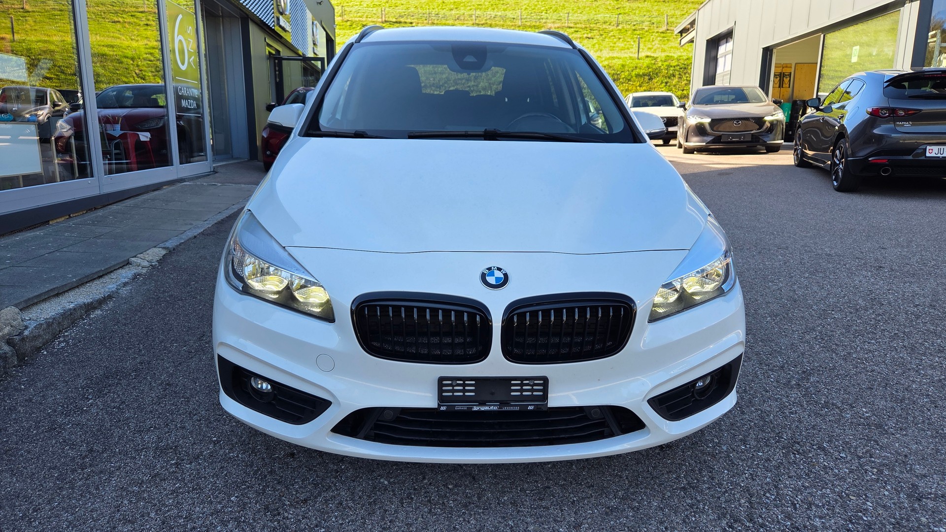 BMW 218d Gran Tourer-image-2