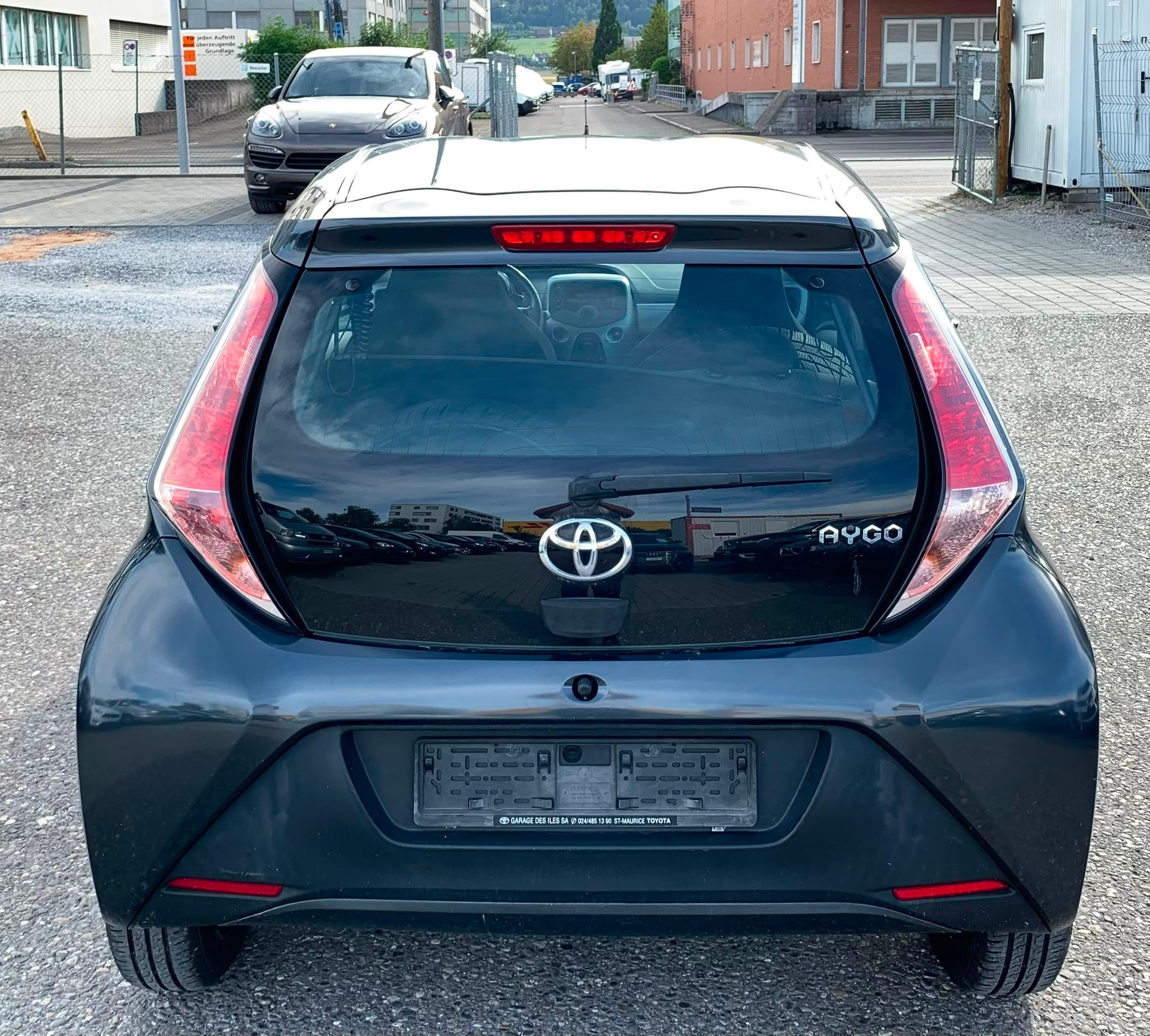 TOYOTA Aygo 1.0 VVT-i x (Klima * Radio CD * Multilenkrad * 8 Fachbereift * MFK 01.2026 * BO5)-image-1
