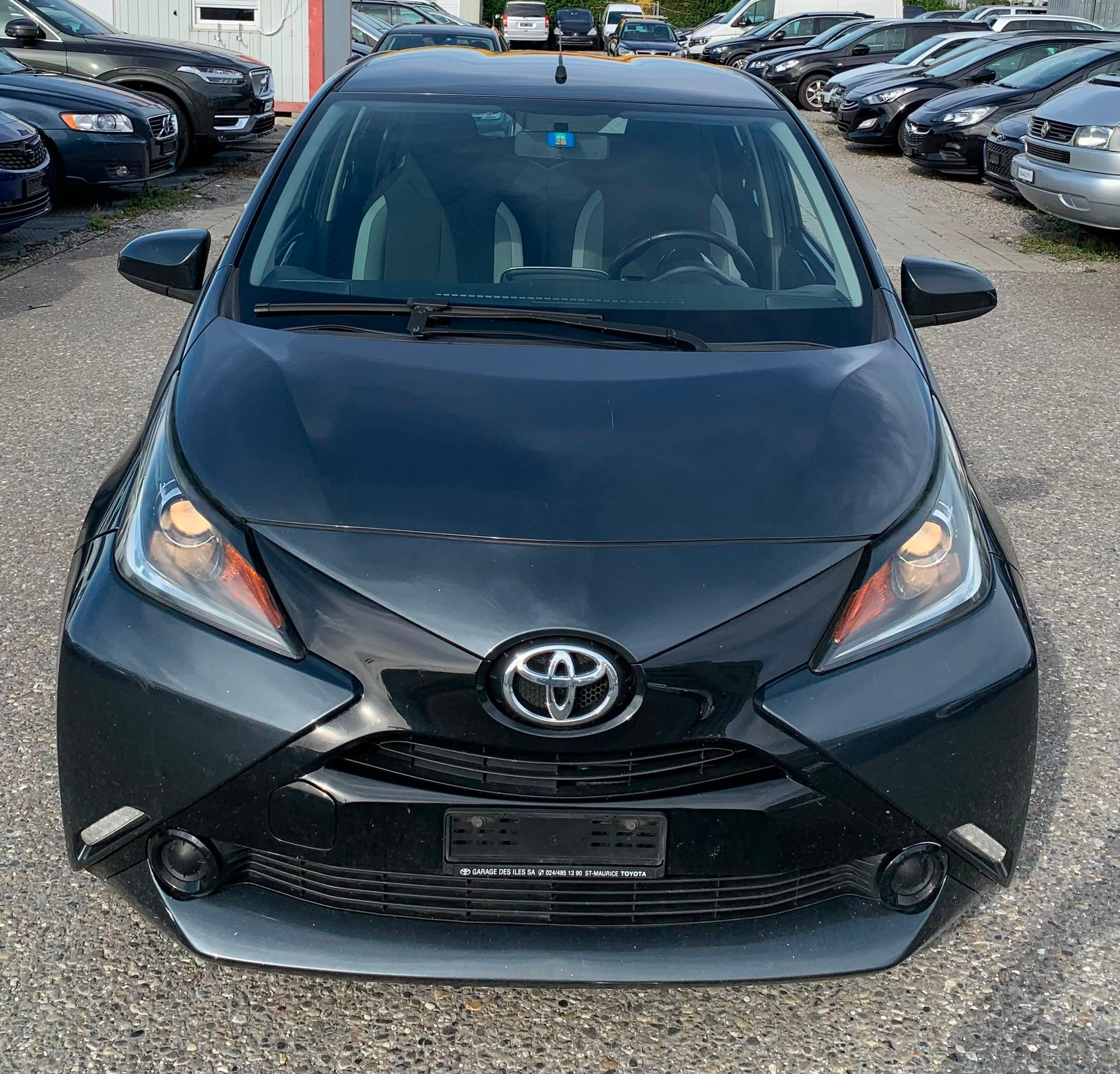 TOYOTA Aygo 1.0 VVT-i x (Klima * Radio CD * Multilenkrad * 8 Fachbereift * MFK 01.2026 * BO5)-image-2
