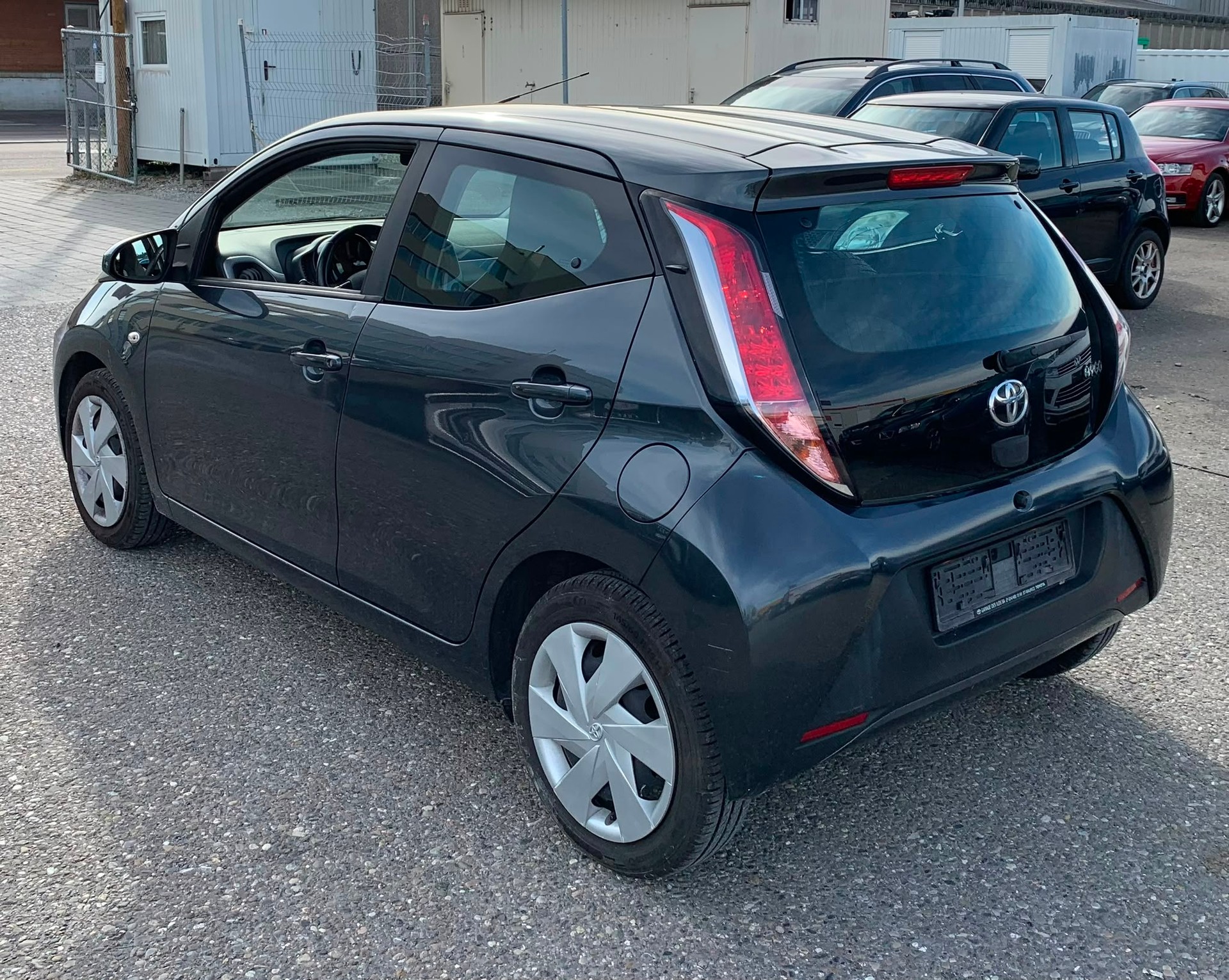 TOYOTA Aygo 1.0 VVT-i x (Klima * Radio CD * Multilenkrad * 8 Fachbereift * MFK 01.2026 * BO5)-image-7