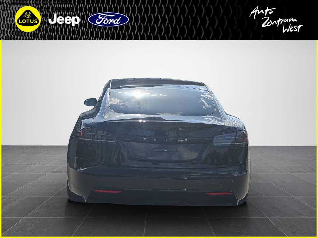 TESLA Model S-image-3
