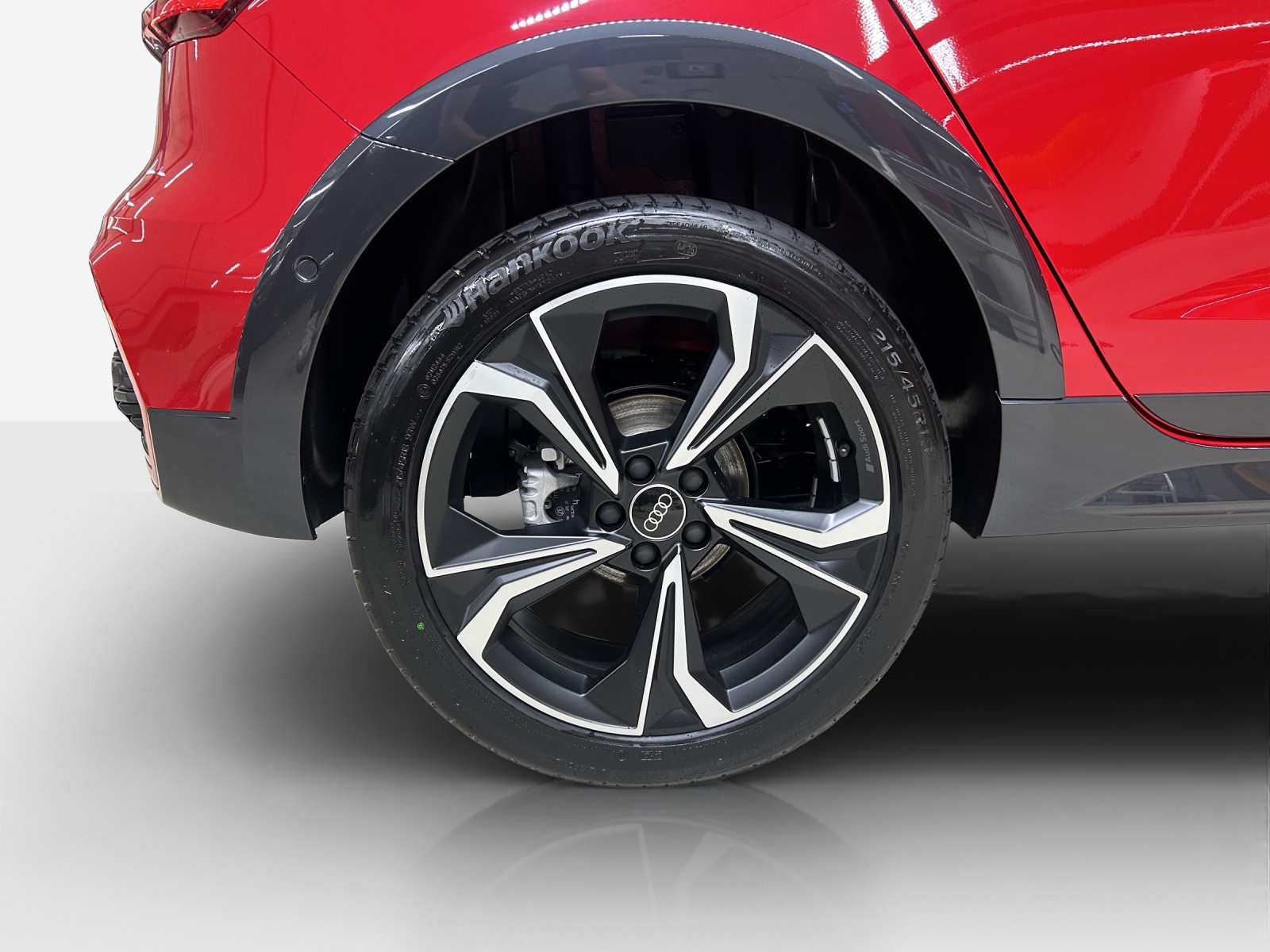 AUDI A1 allstreet 30 TFSI Attraction S-tronic-image-13