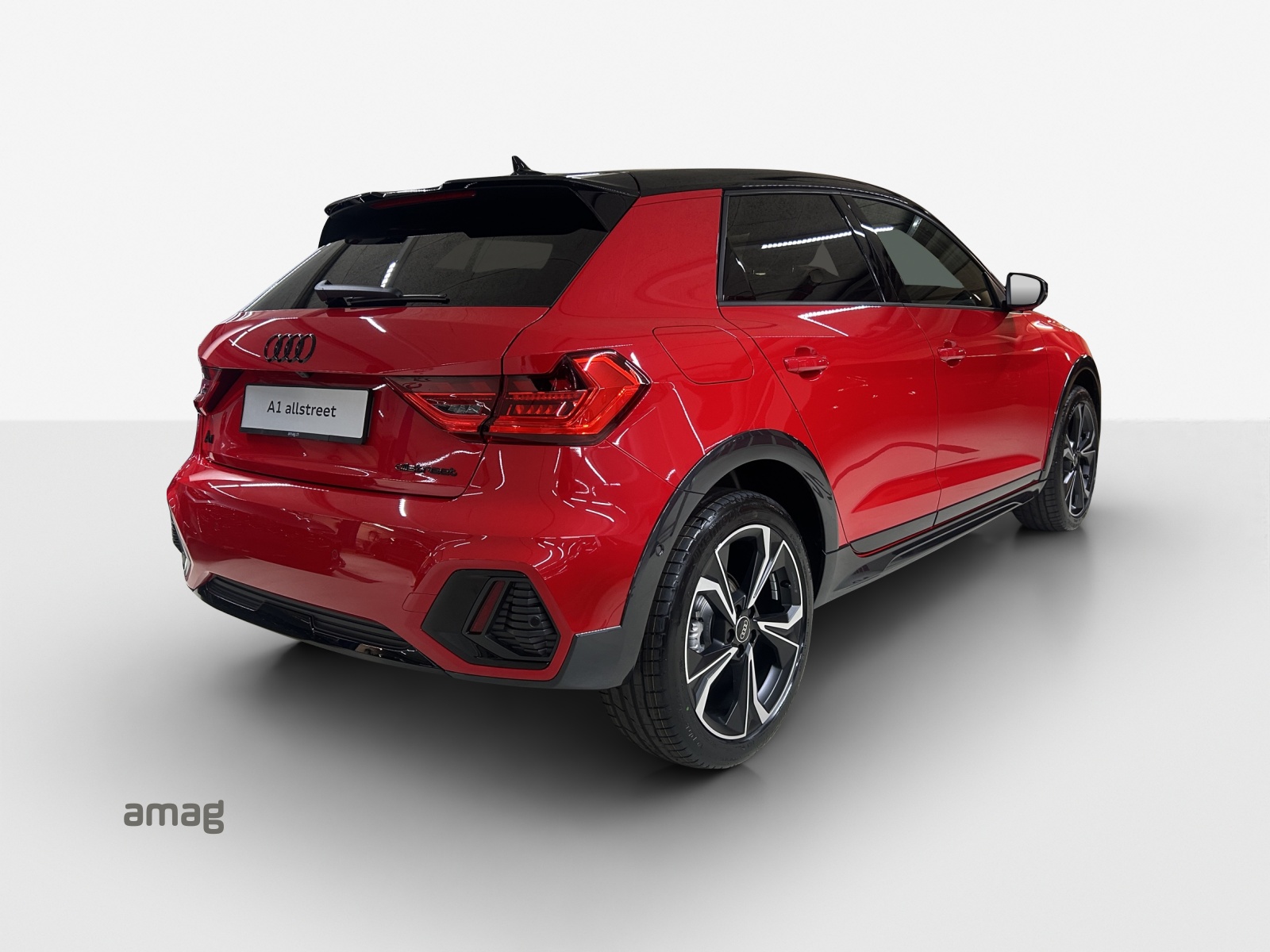 AUDI A1 allstreet 30 TFSI Attraction S-tronic-image-4