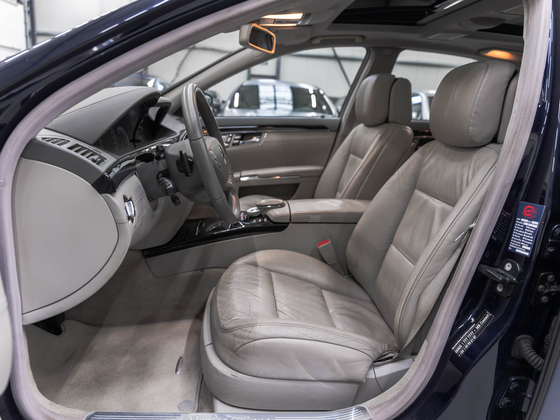 MERCEDES-BENZ S 500 L BlueEfficiency SS 4Matic 7G-Tronic-image-8