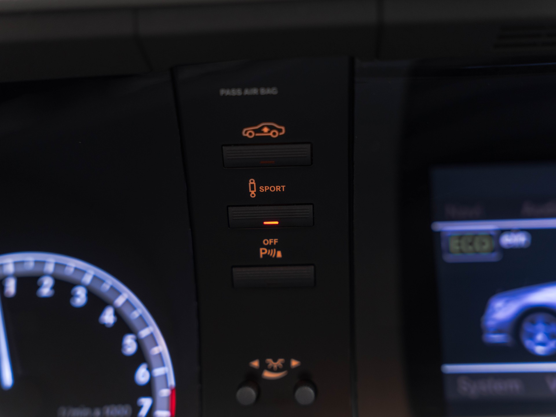MERCEDES-BENZ S 500 L BlueEfficiency SS 4Matic 7G-Tronic-image-26