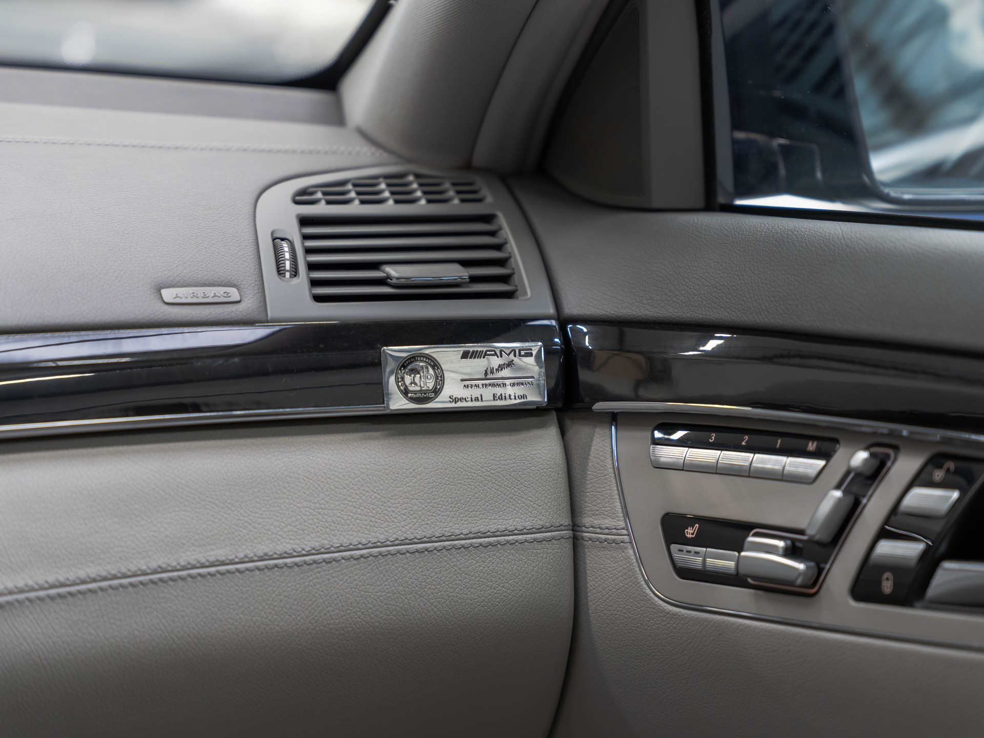 MERCEDES-BENZ S 500 L BlueEfficiency SS 4Matic 7G-Tronic-image-25