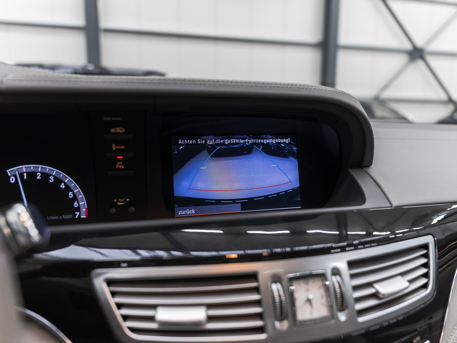 MERCEDES-BENZ S 500 L BlueEfficiency SS 4Matic 7G-Tronic-image-28