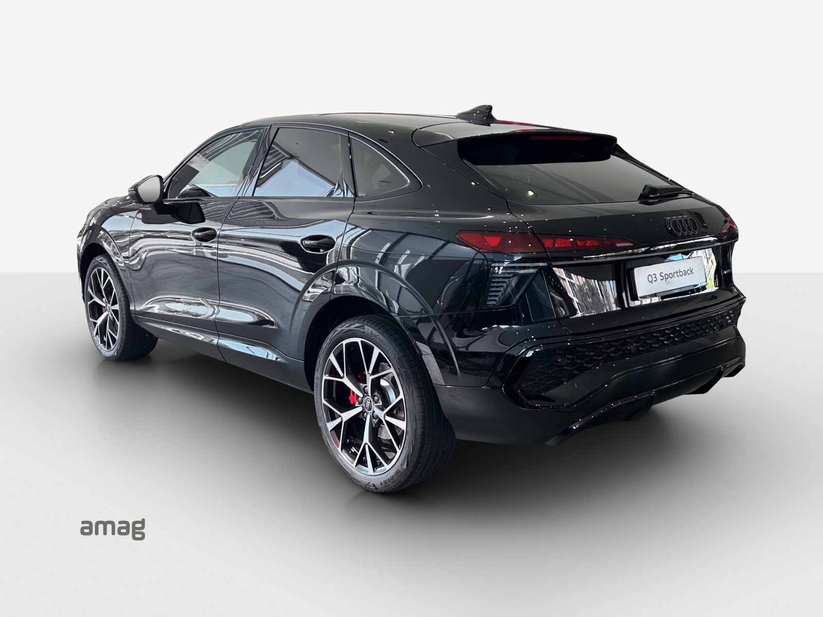 AUDI Q3 Sportback TFSI quattro 195 kW S tronic-image-2
