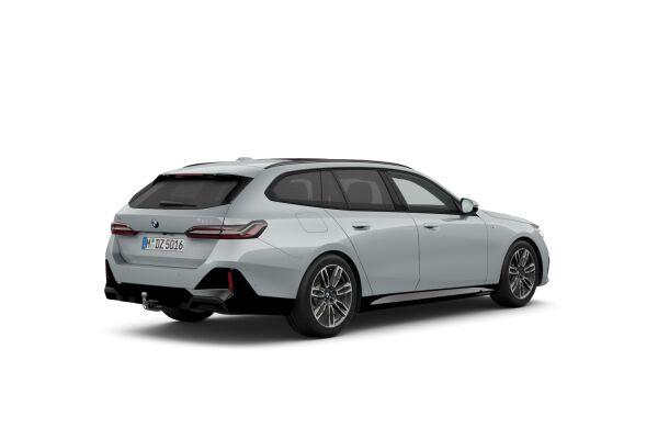 BMW 520d M Sport Touring xDrive G61 (CH) AHK 2.0T📍** Action de leasing dès 1.9% **-image-1