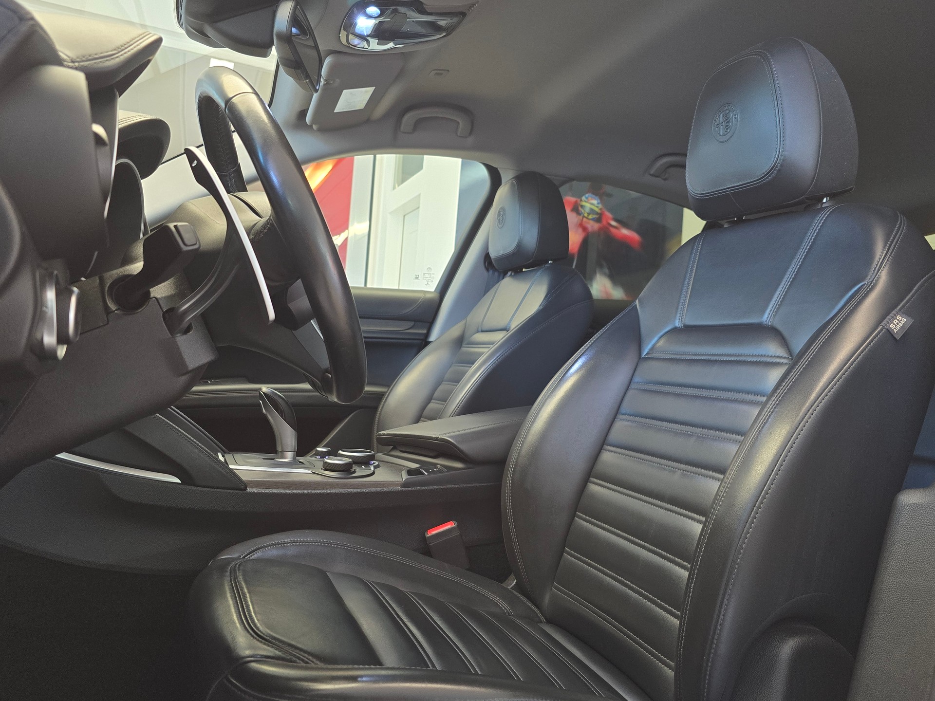 ALFA ROMEO Stelvio 2.0 Executive Q4 Automatic-image-9