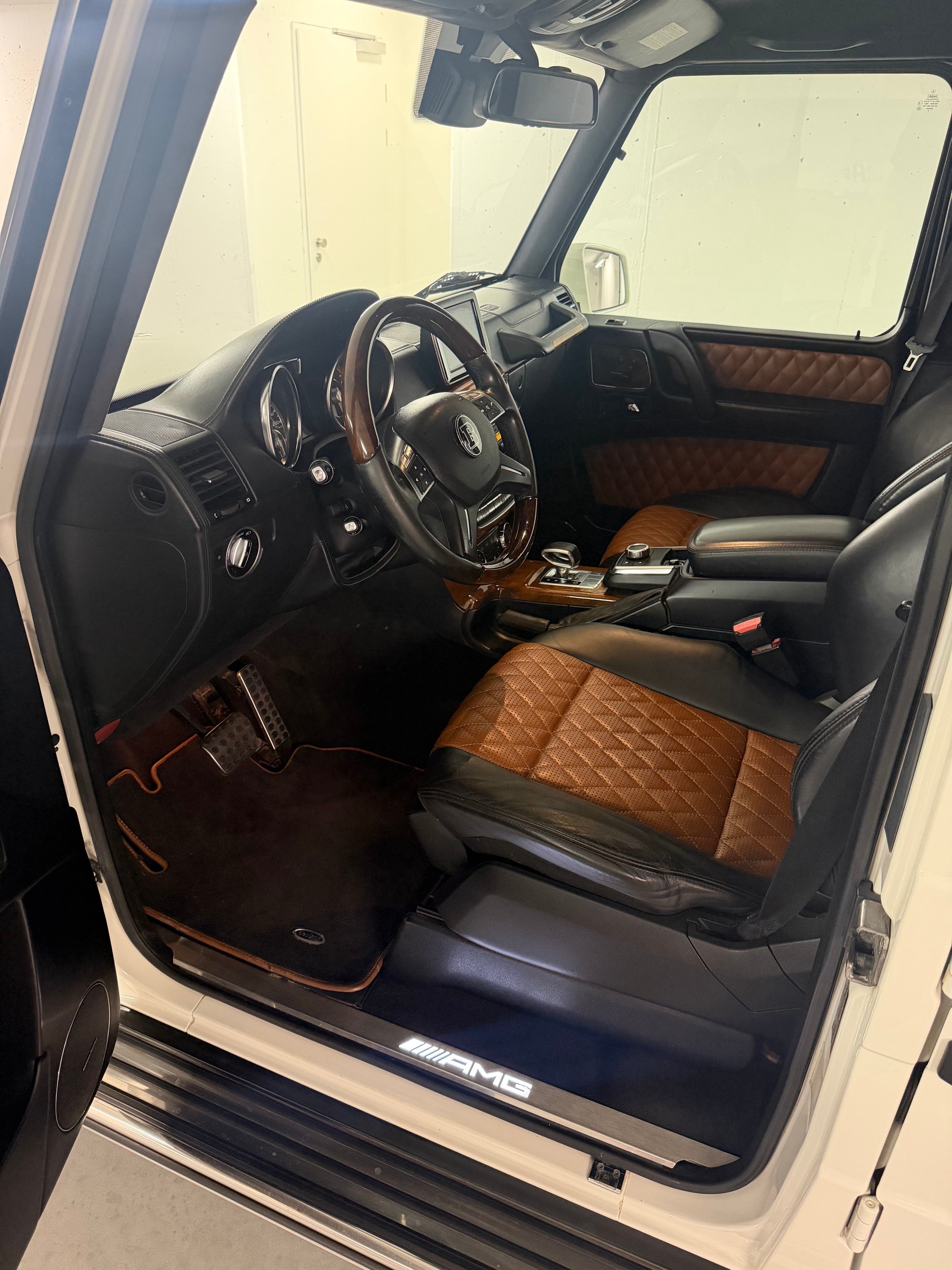 MERCEDES-BENZ G 63 AMG-image-9
