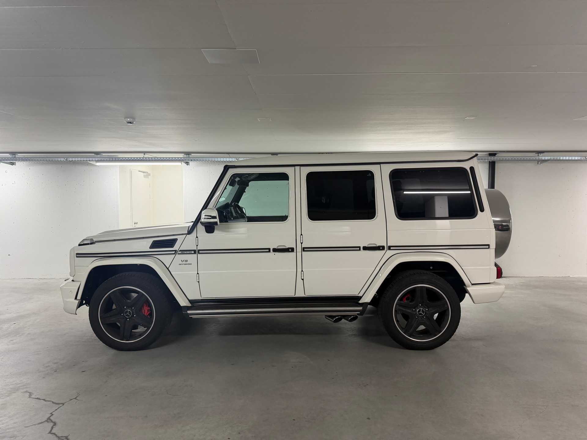 MERCEDES-BENZ G 63 AMG-image-4