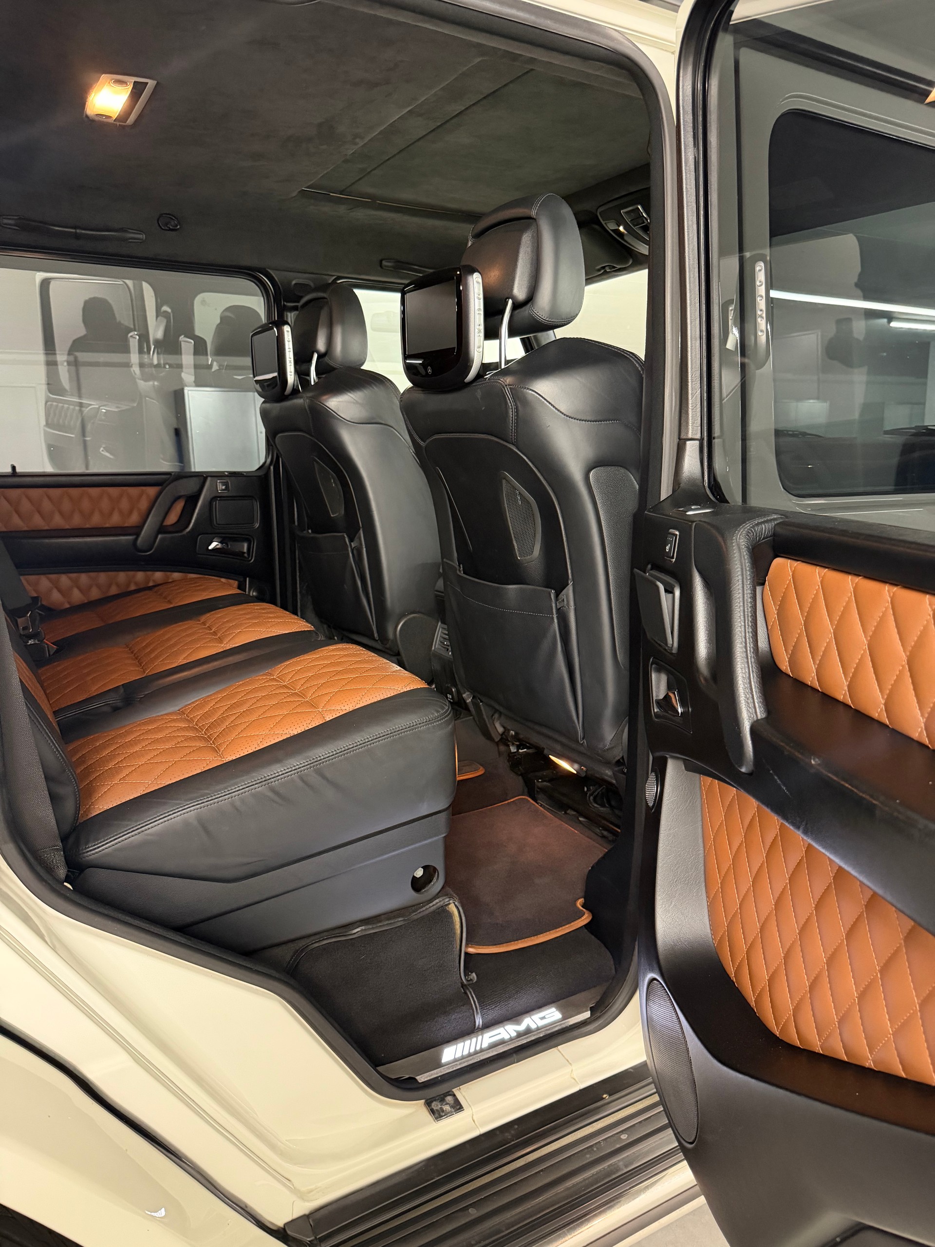 MERCEDES-BENZ G 63 AMG-image-16